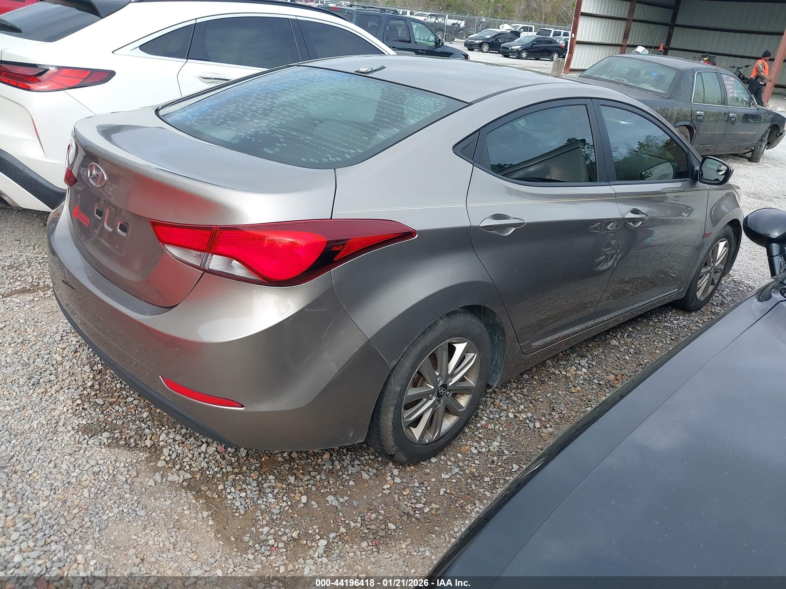 2014 Hyundai Elantra Se Коричневый vin: 5NPDH4AE7EH489907