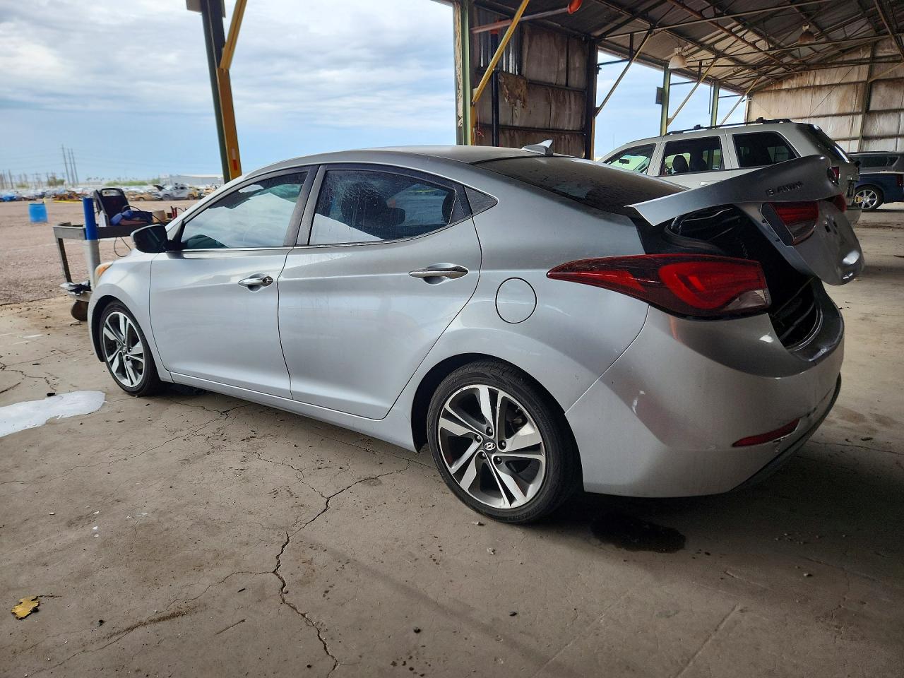 2014 Hyundai Elantra Limited Silver vin: 5NPDH4AE7EH493021