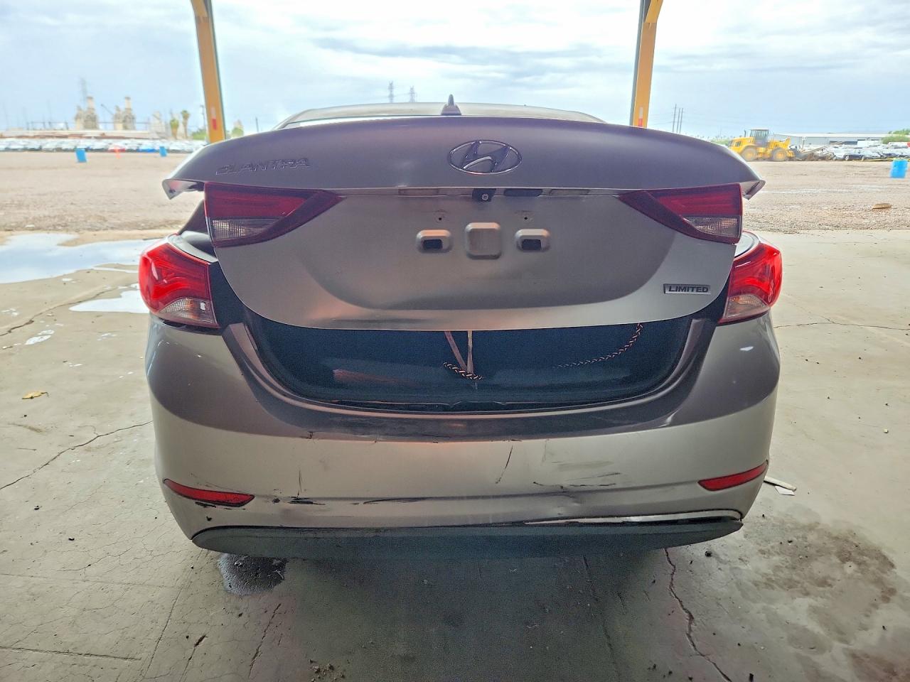 2014 Hyundai Elantra Limited Silver vin: 5NPDH4AE7EH493021