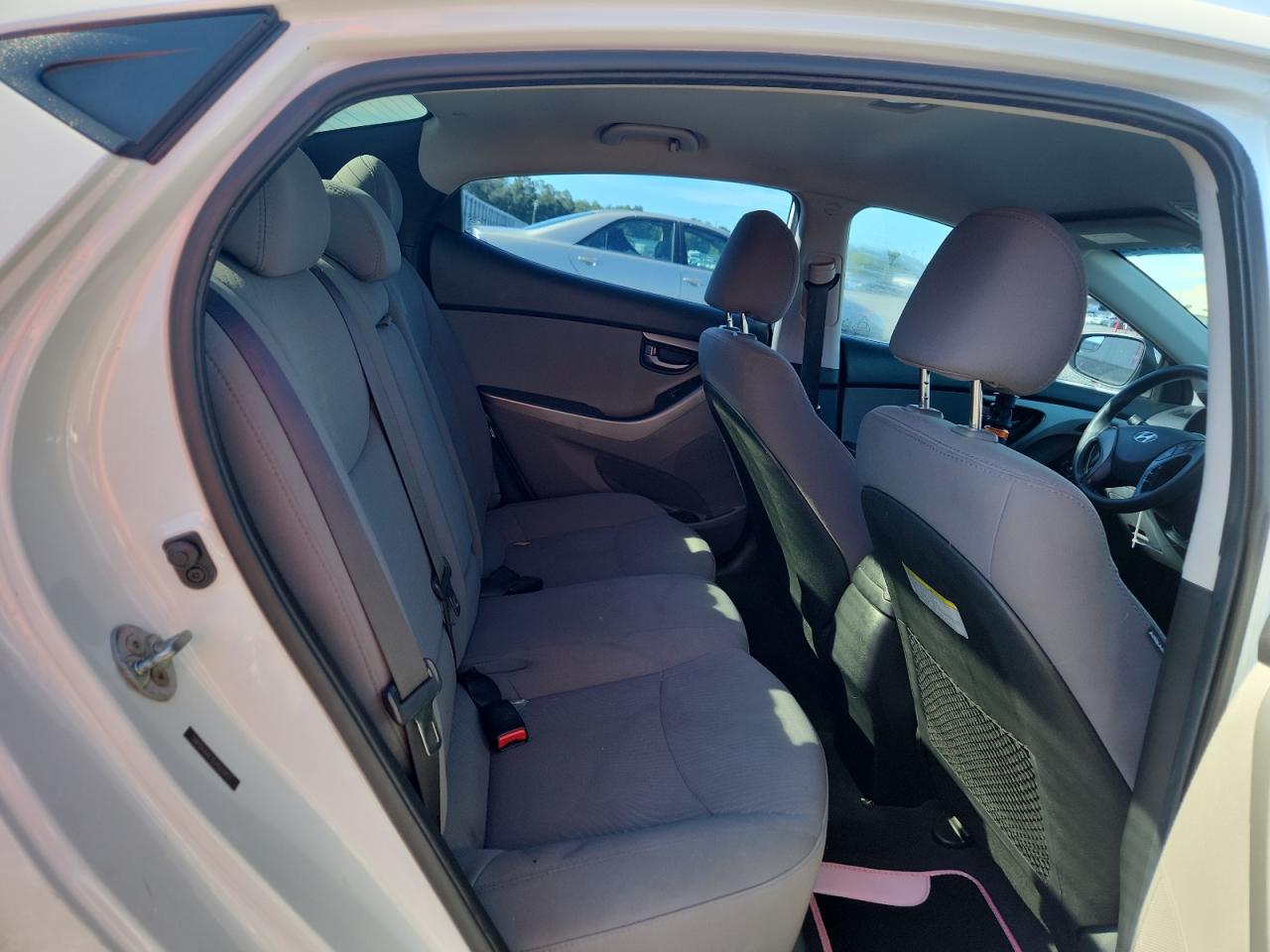 2014 Hyundai Elantra Se White vin: 5NPDH4AE7EH503417