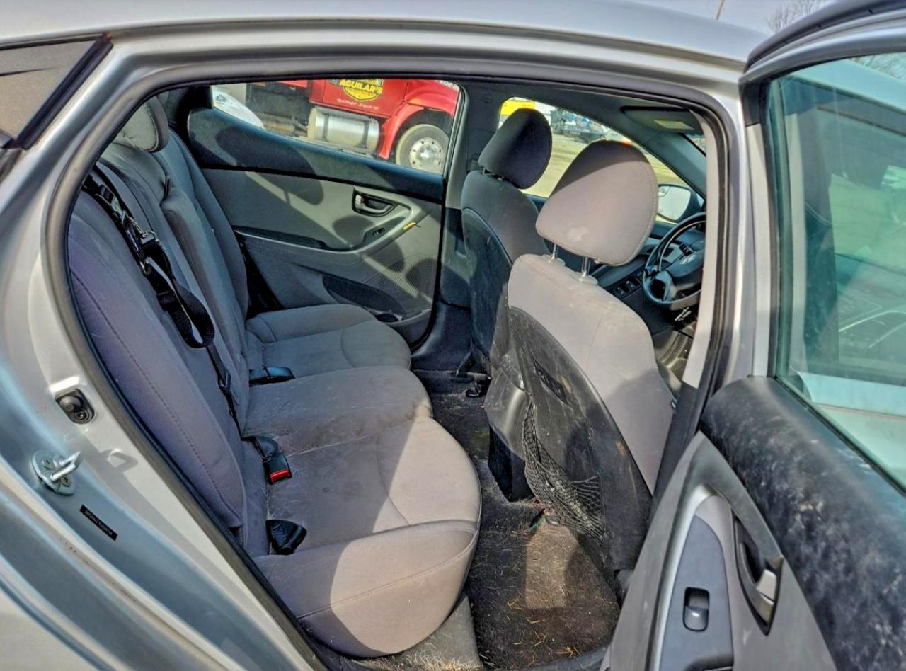2014 Hyundai Elantra Se Silver vin: 5NPDH4AE7EH504244