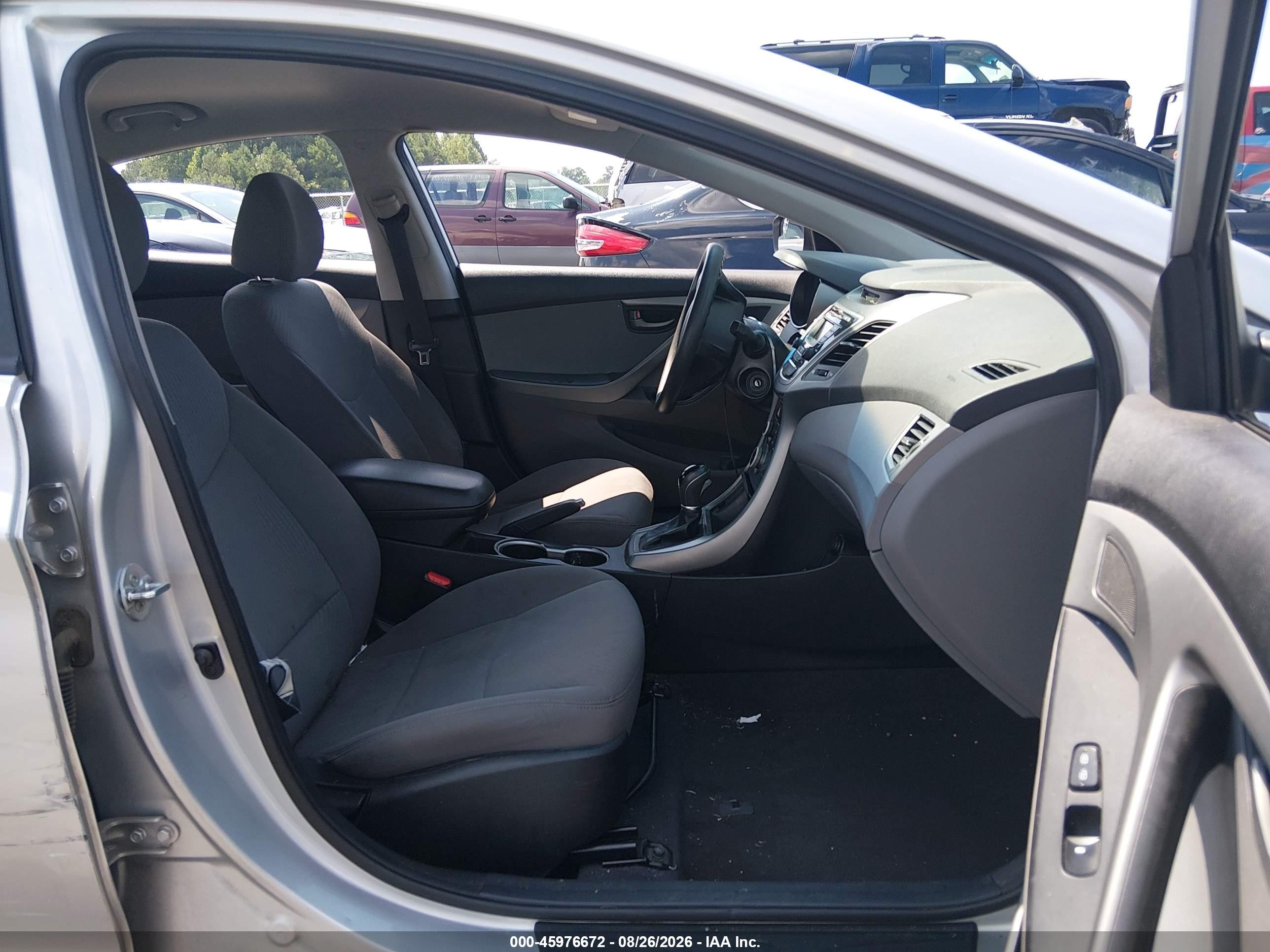 2014 Hyundai Elantra Se Silver vin: 5NPDH4AE7EH517916
