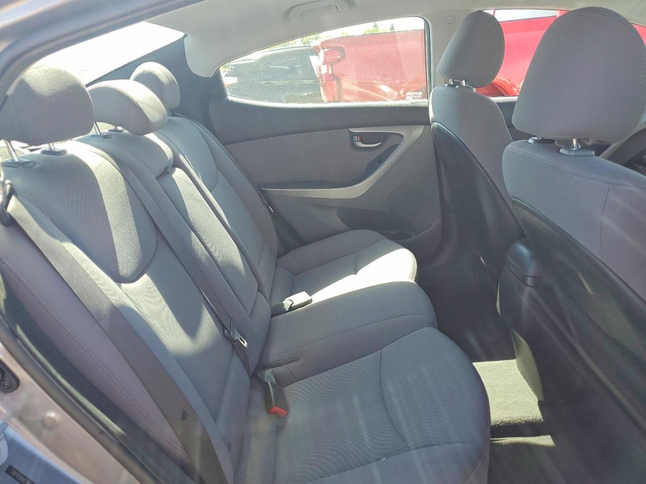 2014 Hyundai Elantra Se Silver vin: 5NPDH4AE7EH519116