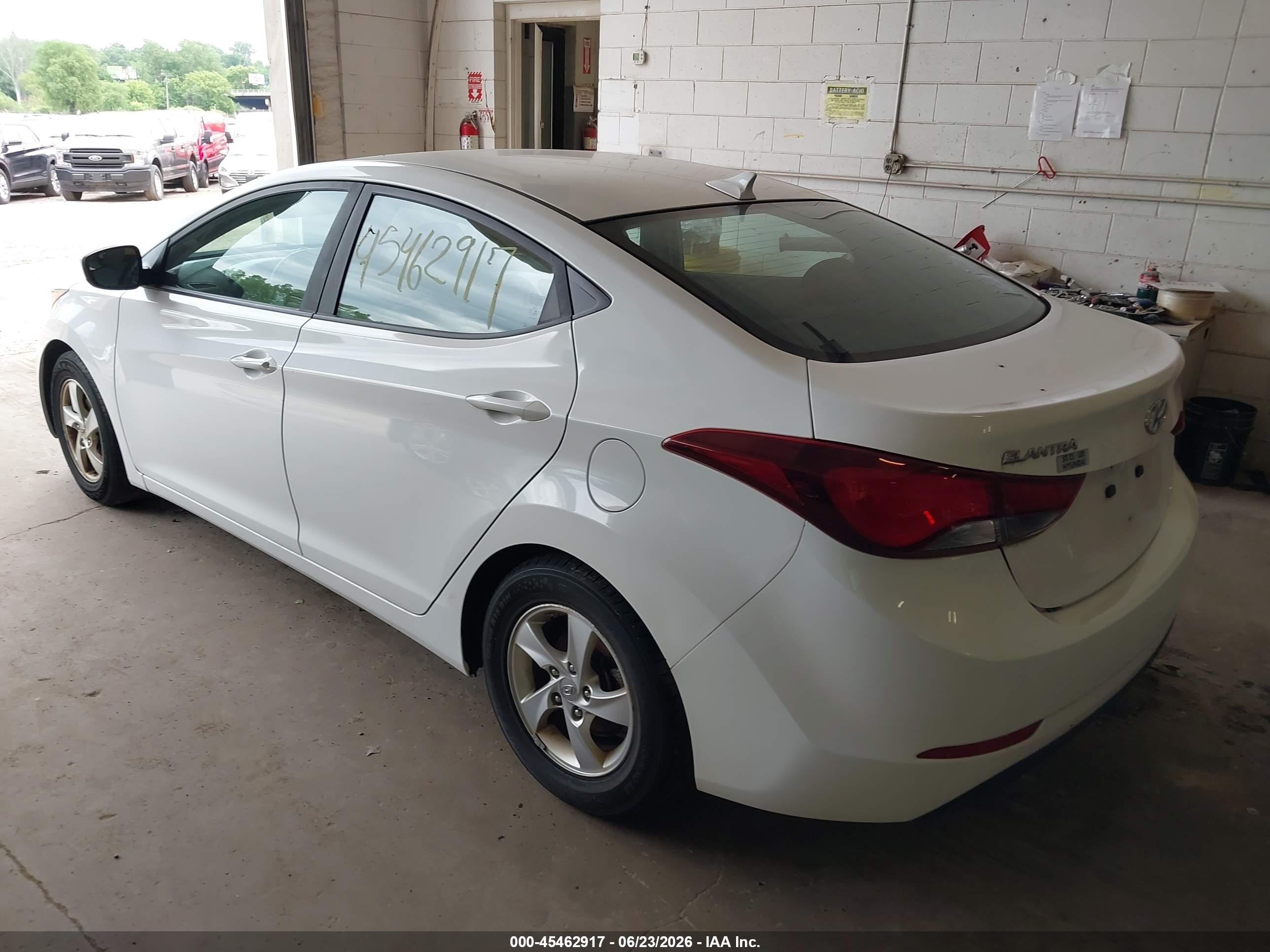 2014 Hyundai Elantra Se Белый vin: 5NPDH4AE7EH527703
