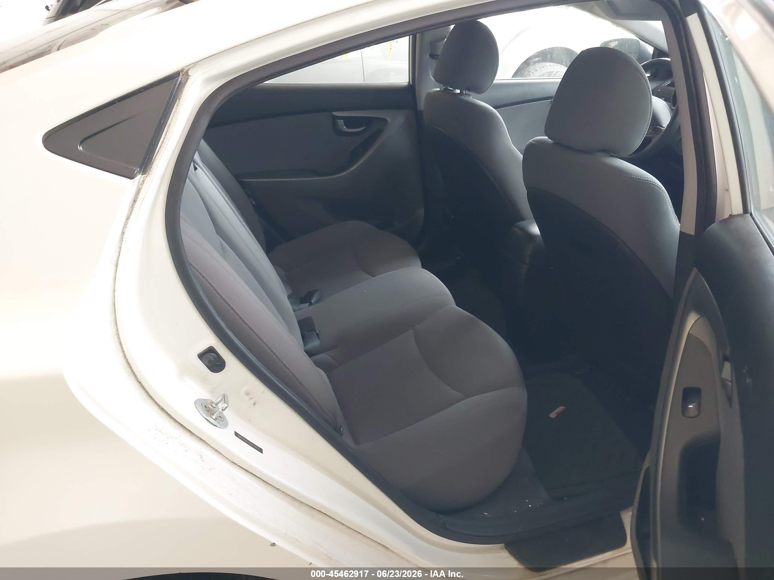 2014 Hyundai Elantra Se Белый vin: 5NPDH4AE7EH527703