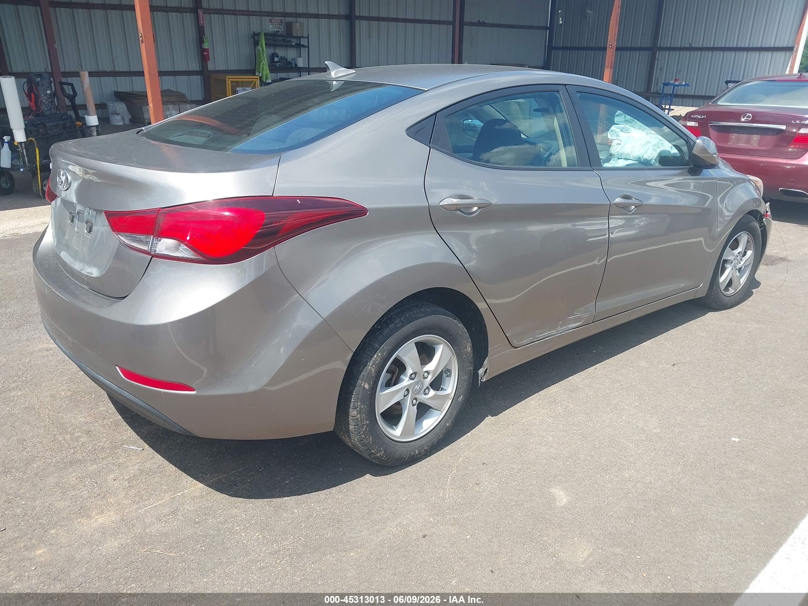 2014 Hyundai Elantra Se Champagne vin: 5NPDH4AE7EH538295