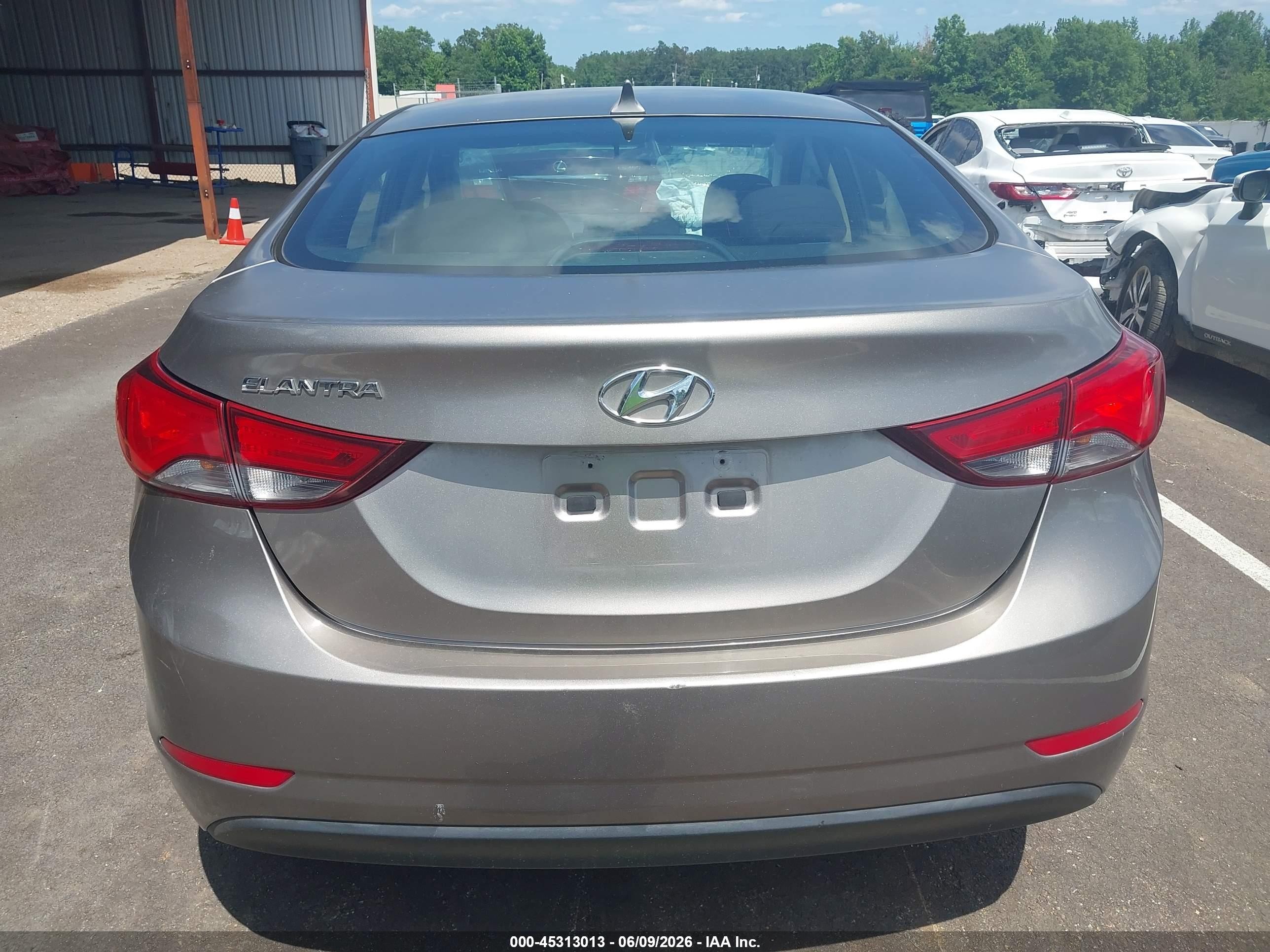 2014 Hyundai Elantra Se Champagne vin: 5NPDH4AE7EH538295