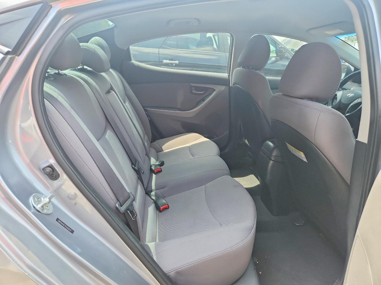 2015 Hyundai Elantra Se Серый vin: 5NPDH4AE7FH550531