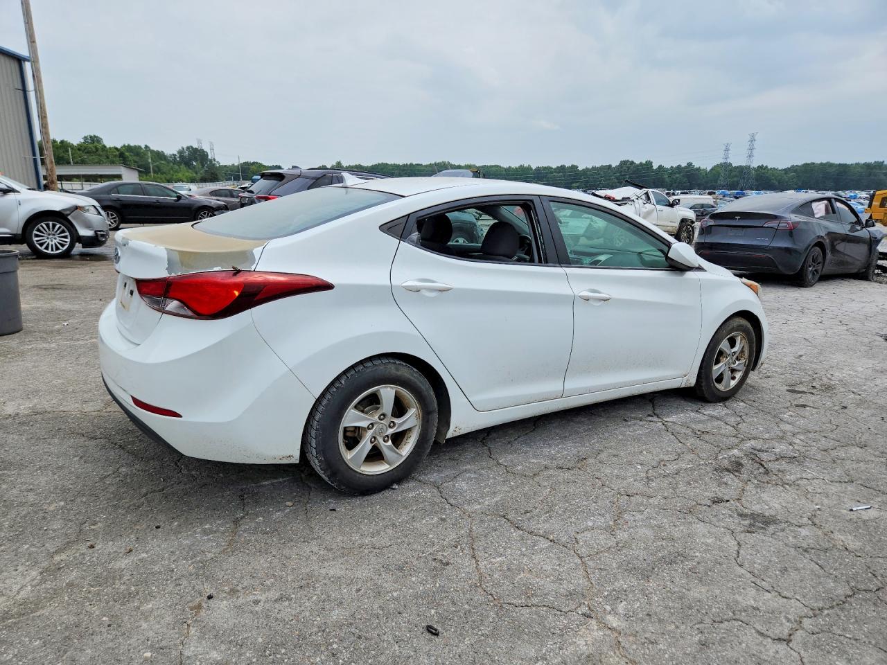 2015 Hyundai Elantra Se Белый vin: 5NPDH4AE7FH552389