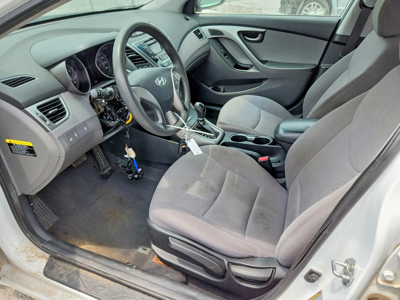 2015 Hyundai Elantra Se Белый vin: 5NPDH4AE7FH552389