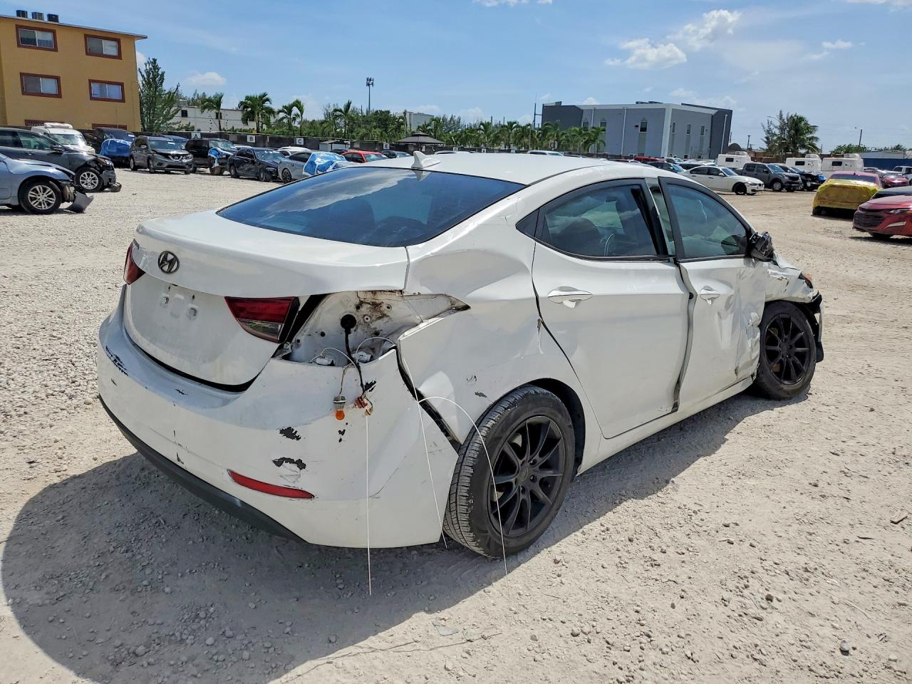 2015 Hyundai Elantra Se White vin: 5NPDH4AE7FH560718