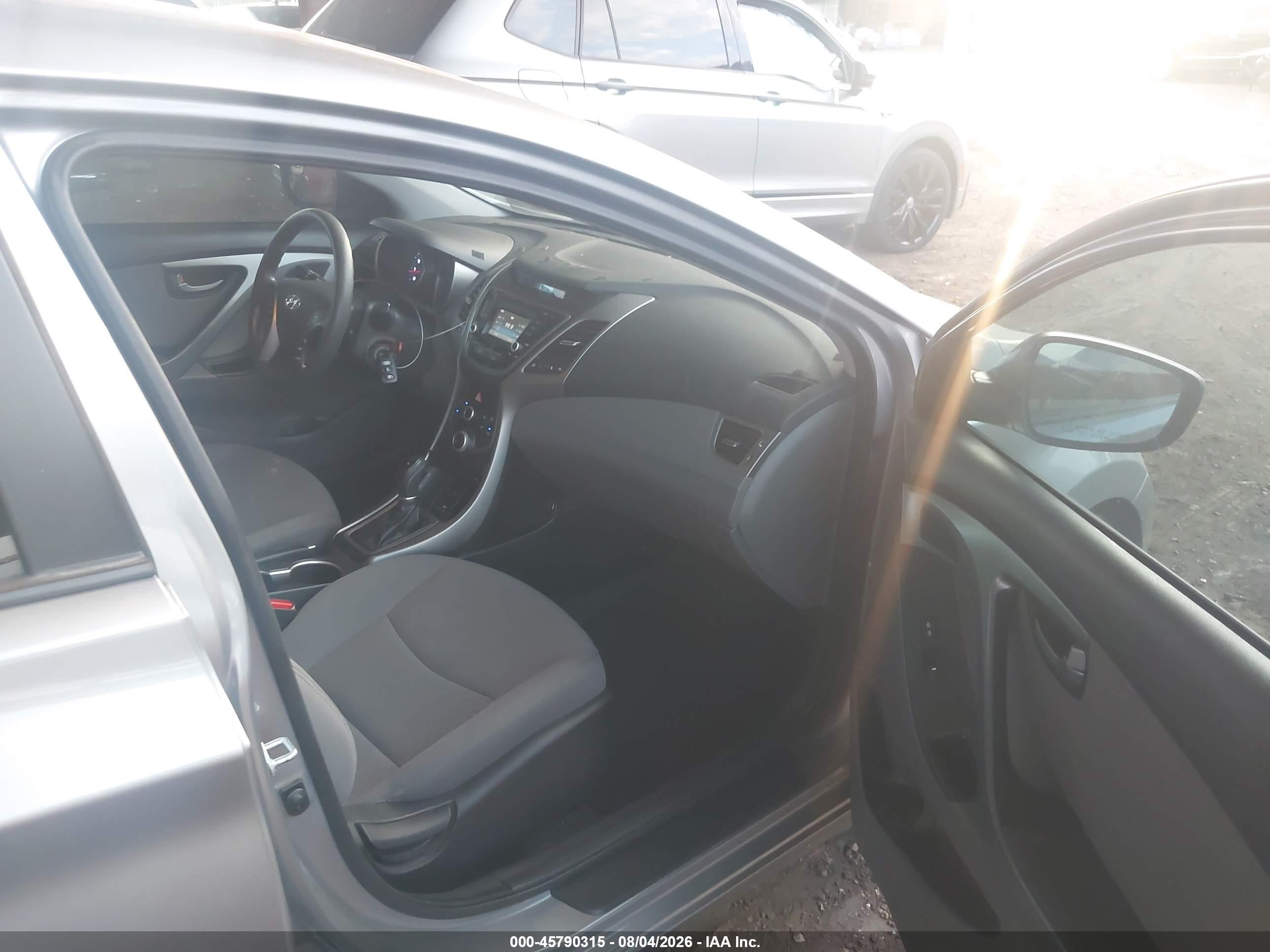 2015 Hyundai Elantra Se Серый vin: 5NPDH4AE7FH565093