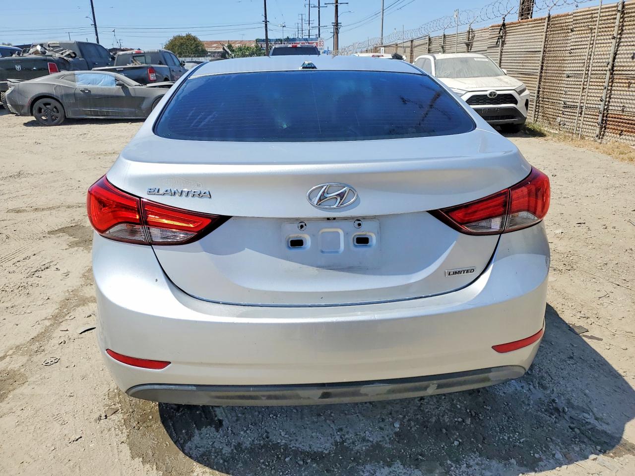 2015 Hyundai Elantra Limited Silver vin: 5NPDH4AE7FH567183