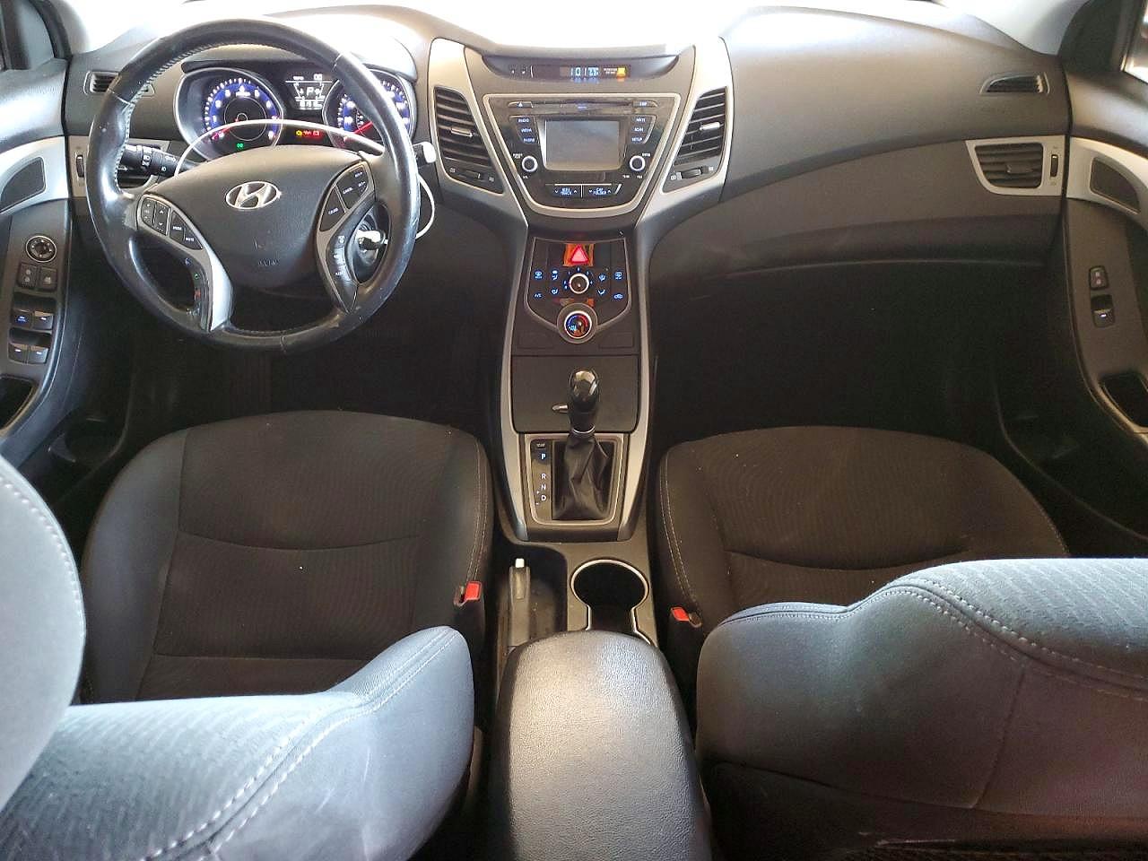 2015 Hyundai Elantra Se Blue vin: 5NPDH4AE7FH569130