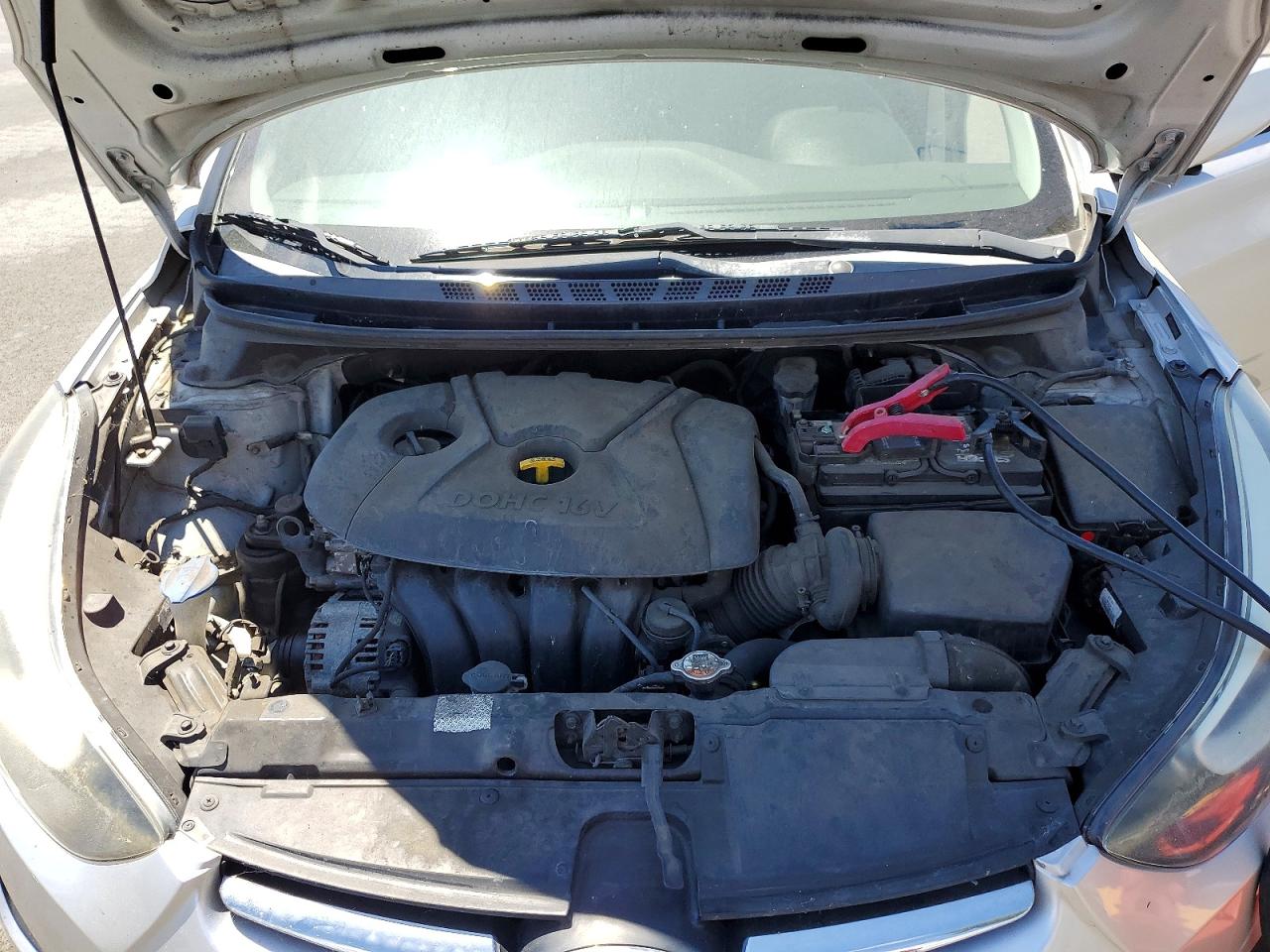 2015 Hyundai Elantra Se Серебряный vin: 5NPDH4AE7FH572304