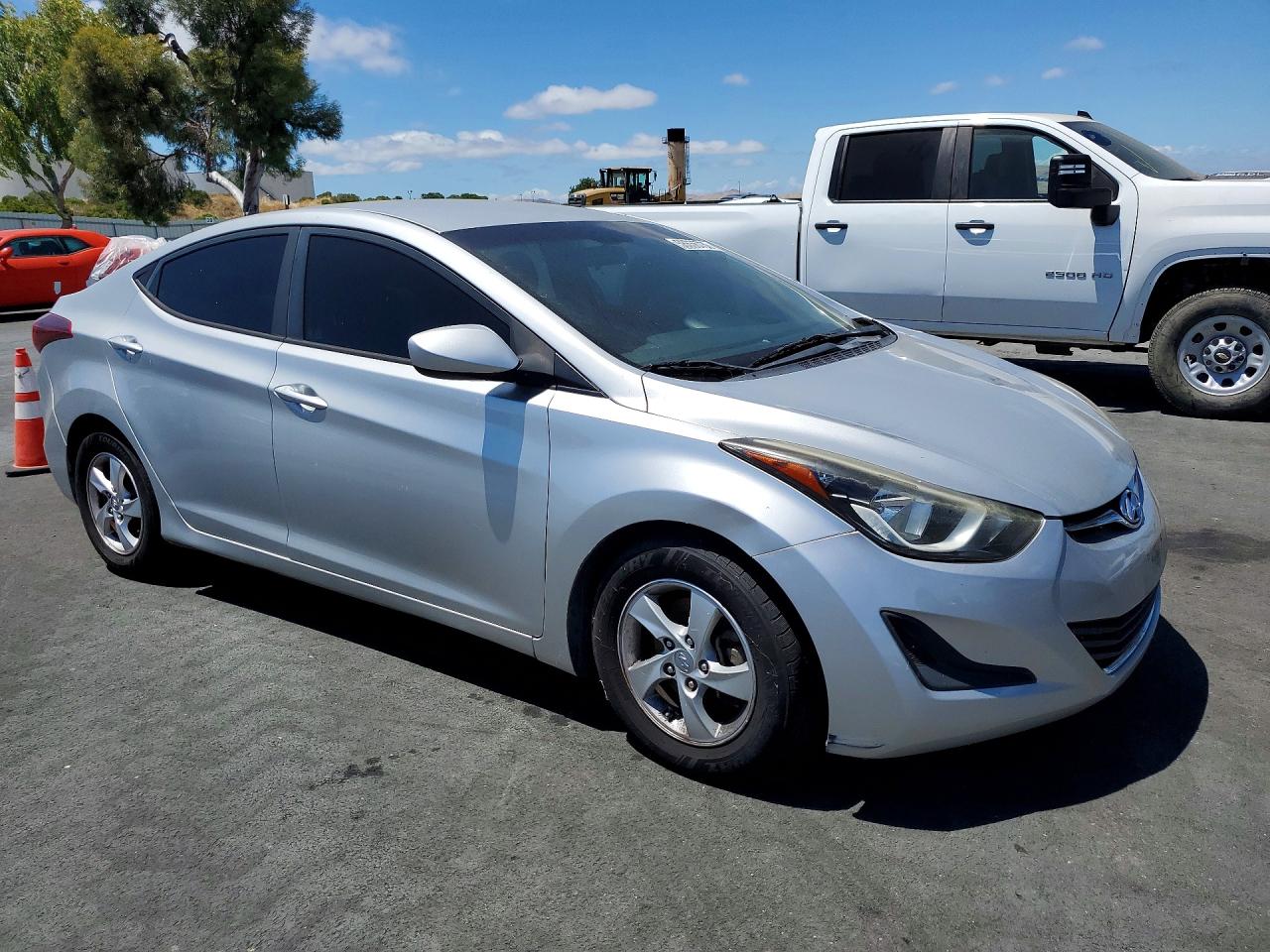2015 Hyundai Elantra Se Серебряный vin: 5NPDH4AE7FH572304