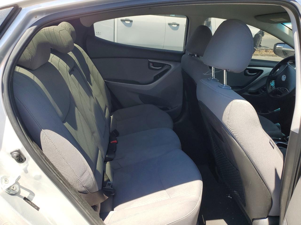 2015 Hyundai Elantra Se Серебряный vin: 5NPDH4AE7FH572304