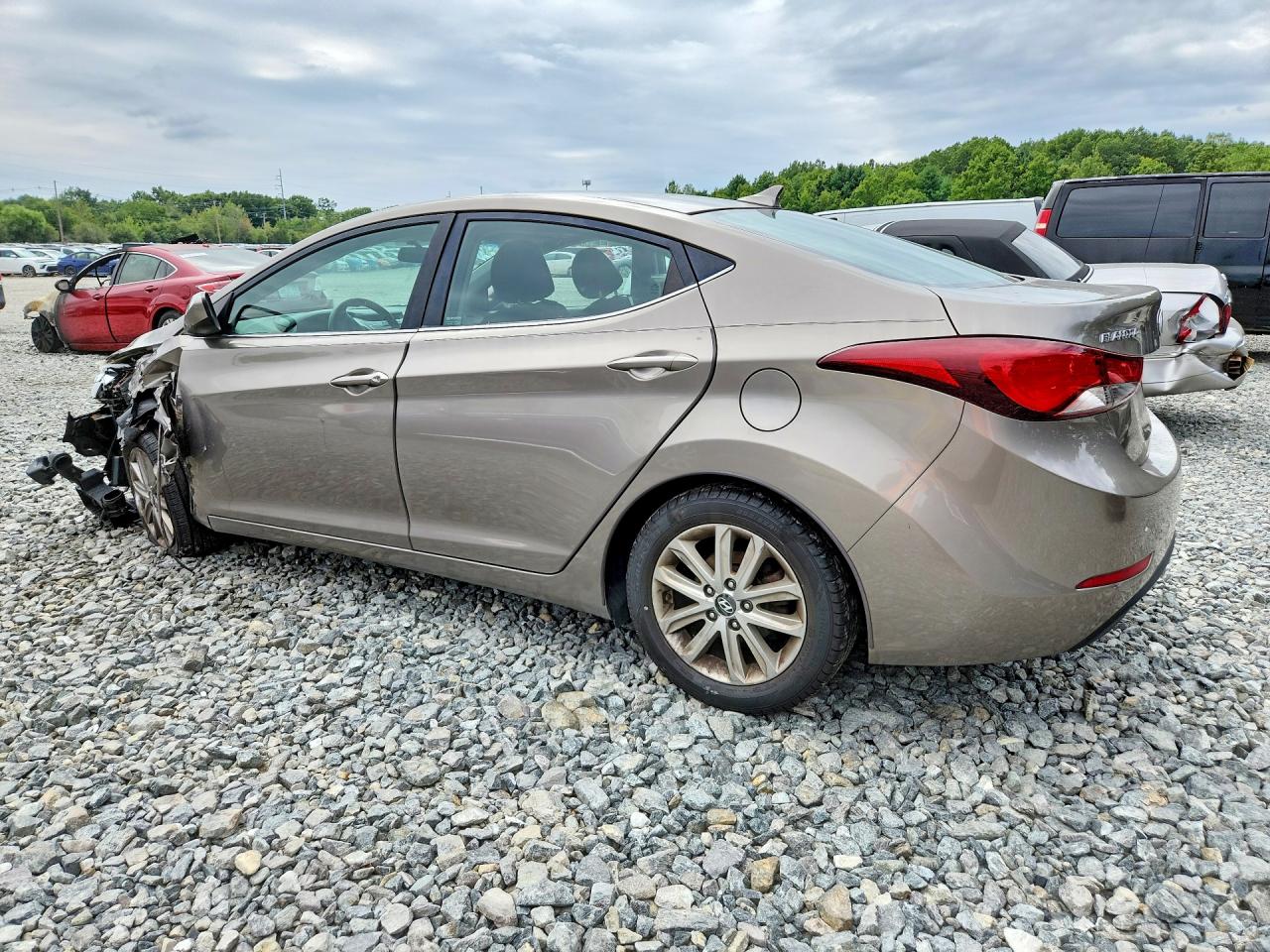 2015 Hyundai Elantra Se Brown vin: 5NPDH4AE7FH574036