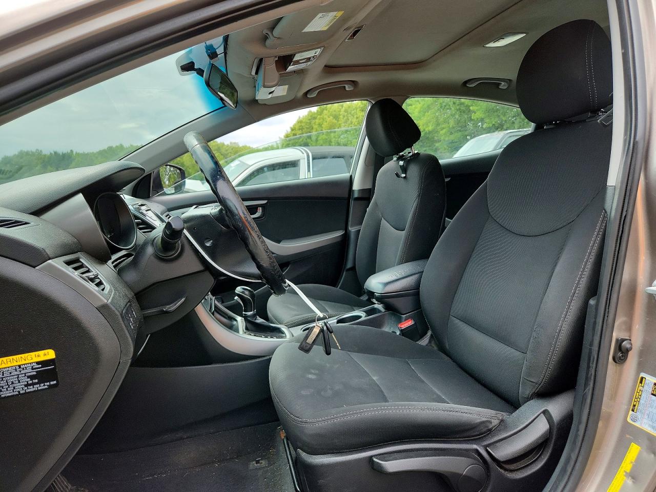 2015 Hyundai Elantra Se Brown vin: 5NPDH4AE7FH574036