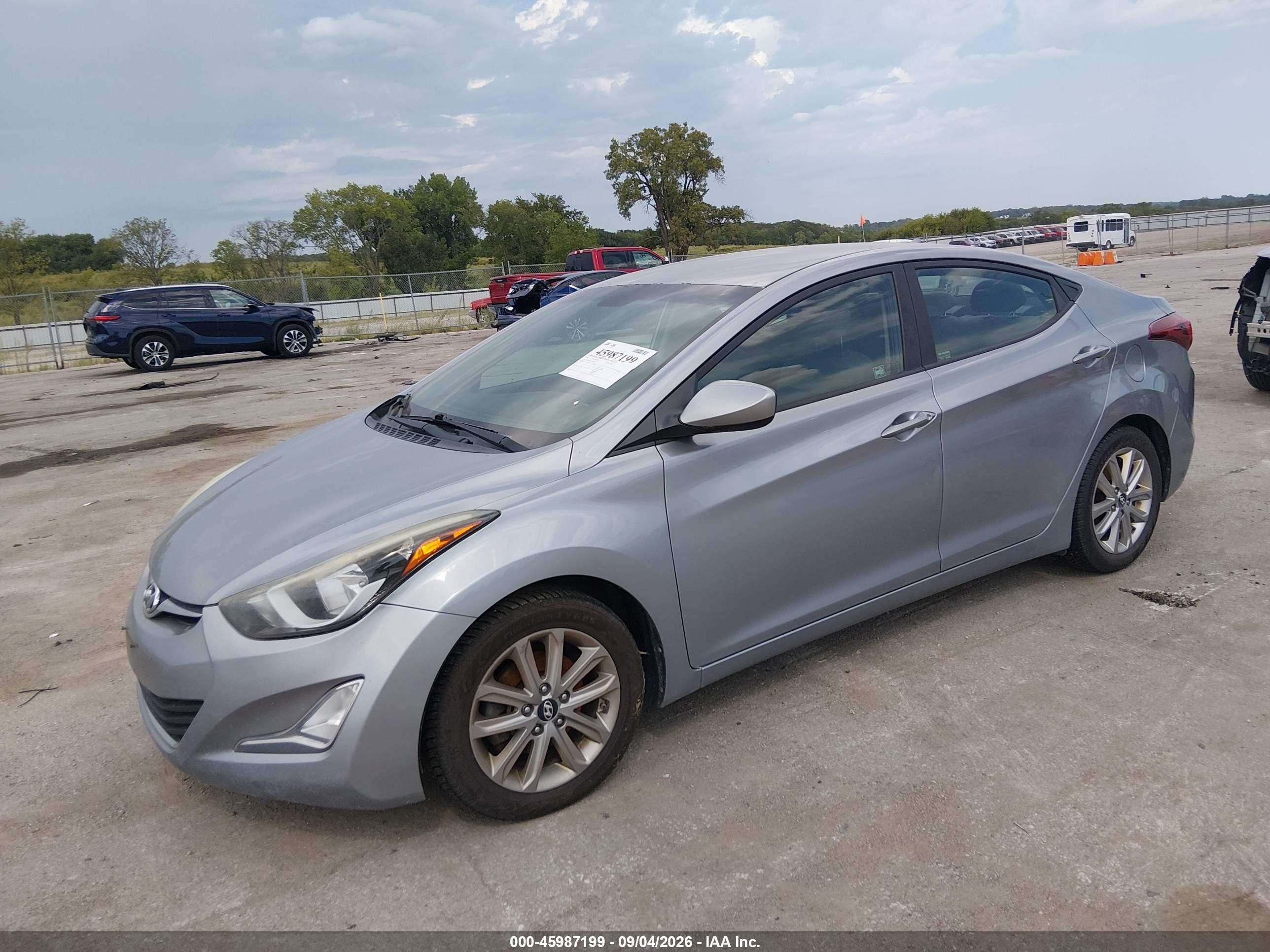 2015 Hyundai Elantra Se Серебряный vin: 5NPDH4AE7FH582878