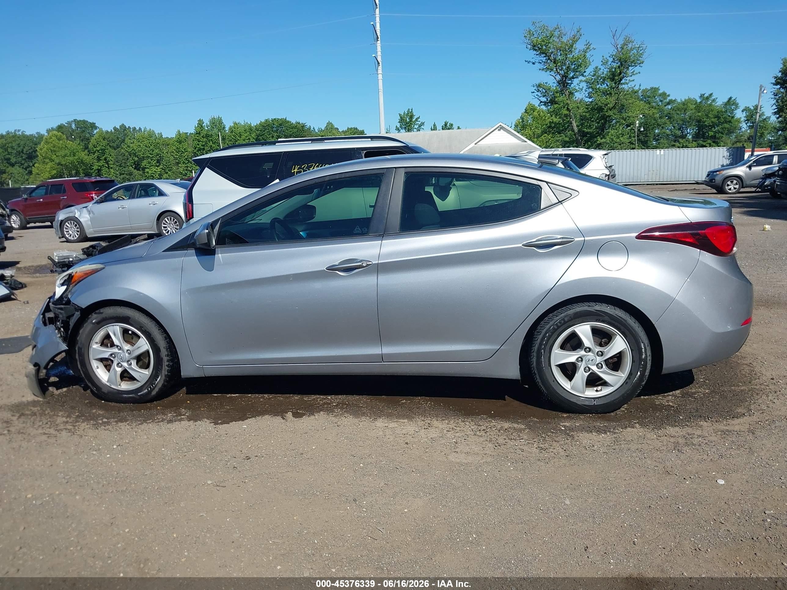 2015 Hyundai Elantra Se Gray vin: 5NPDH4AE7FH584758