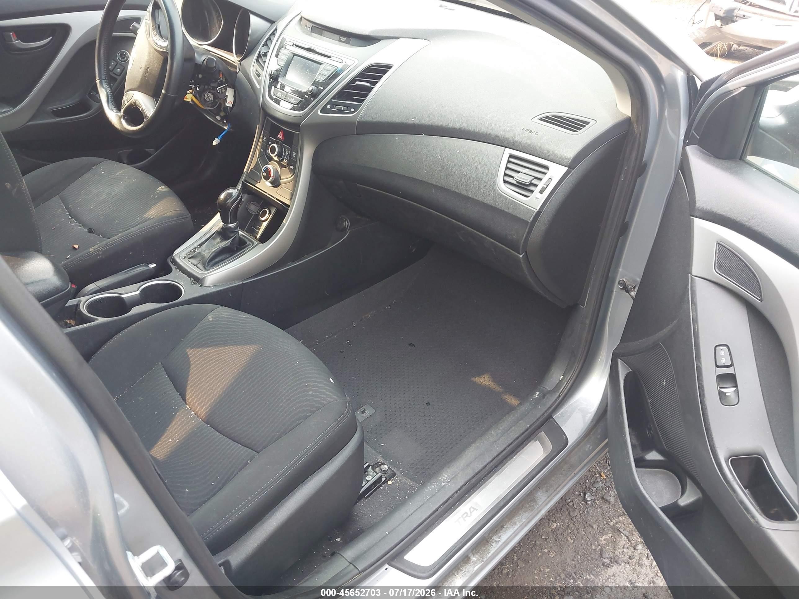 2015 Hyundai Elantra Se Silver vin: 5NPDH4AE7FH590401