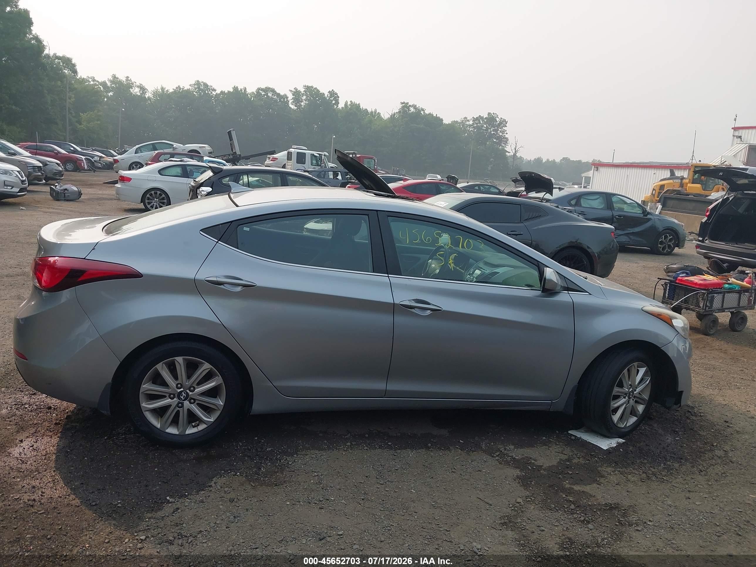 2015 Hyundai Elantra Se Silver vin: 5NPDH4AE7FH590401