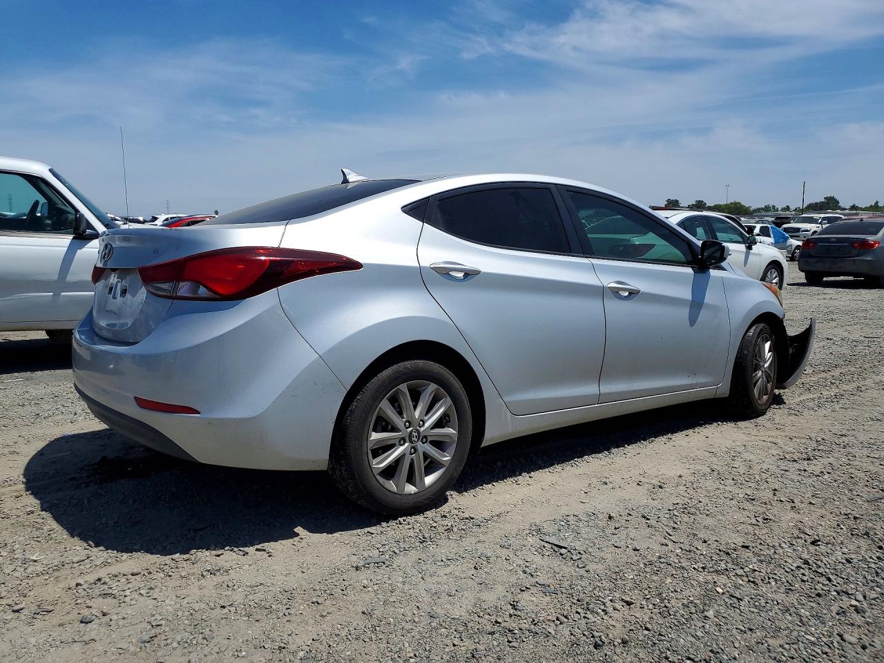 2015 Hyundai Elantra Se Silver vin: 5NPDH4AE7FH601767