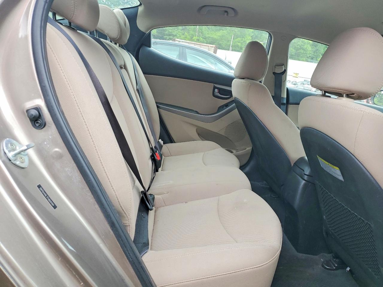 2015 Hyundai Elantra Se Brown vin: 5NPDH4AE7FH605494