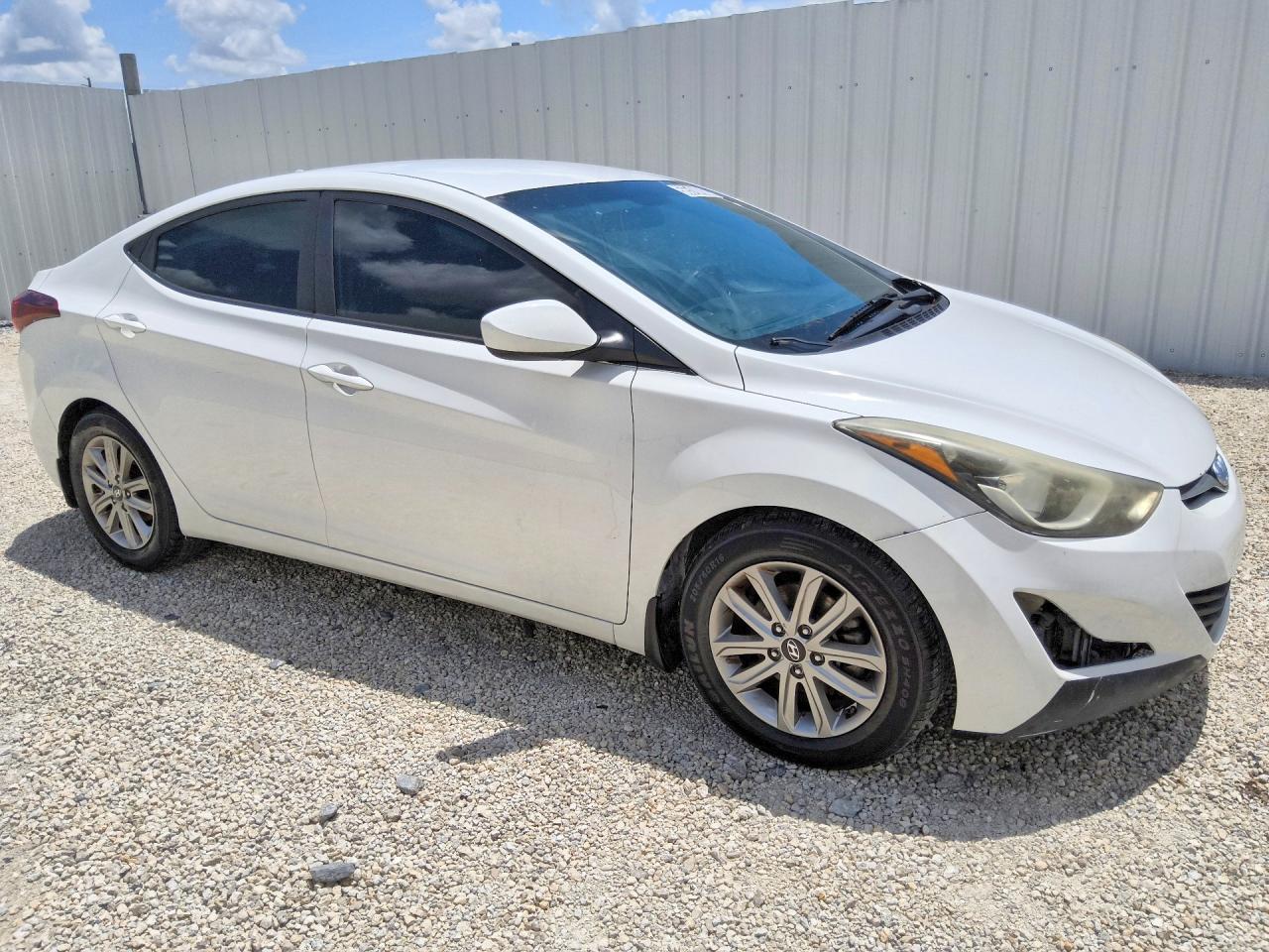 2015 Hyundai Elantra Se White vin: 5NPDH4AE7FH606855