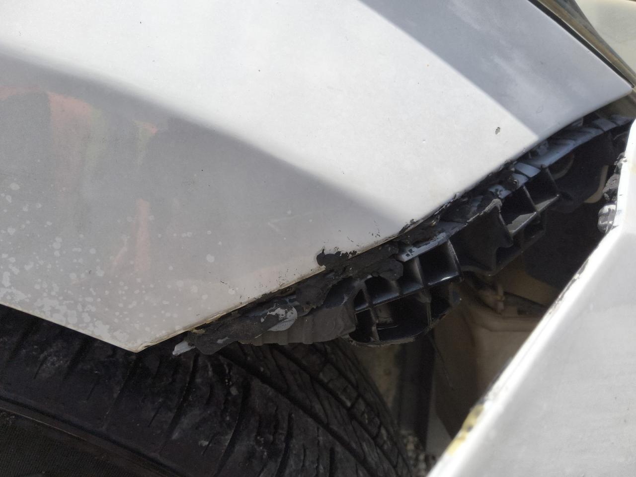 2015 Hyundai Elantra Se White vin: 5NPDH4AE7FH606855 Damage: Right Front Fender, Dent(S) W/ Paint Dmg, 1/2 To 1 Inch