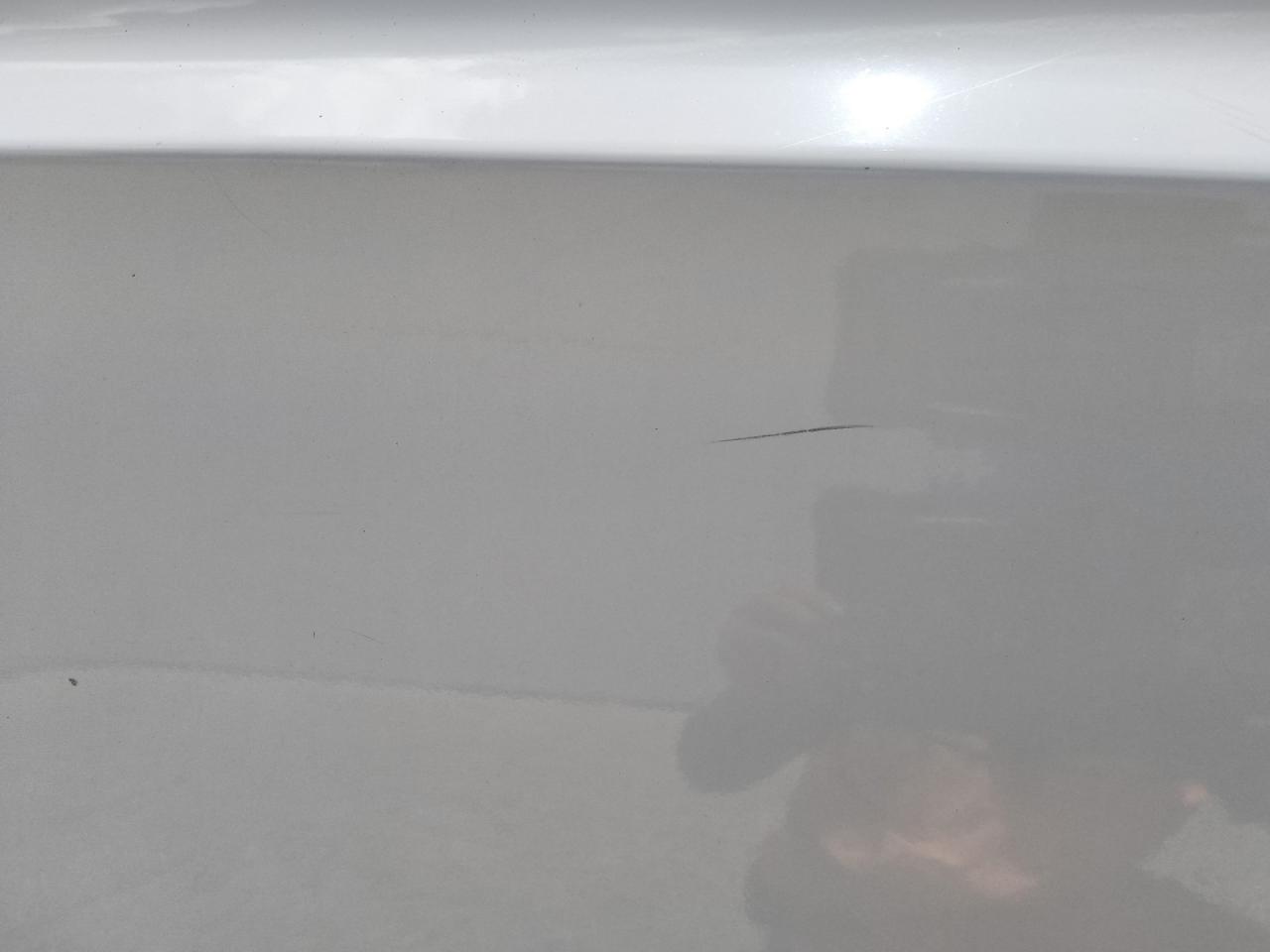 2015 Hyundai Elantra Se White vin: 5NPDH4AE7FH606855 Damage: Right Rear Door, Heavy Scratch, 1 To 2 Inches