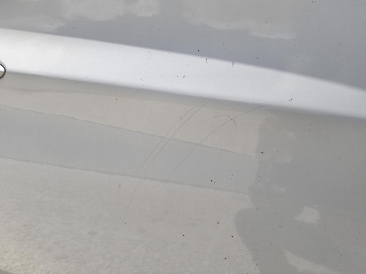 2015 Hyundai Elantra Se White vin: 5NPDH4AE7FH606855 Damage: Right Front Door, Heavy Scratch, 1/2 To 1 Inch