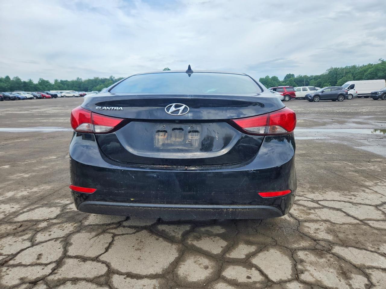 2015 Hyundai Elantra Se Black vin: 5NPDH4AE7FH614938