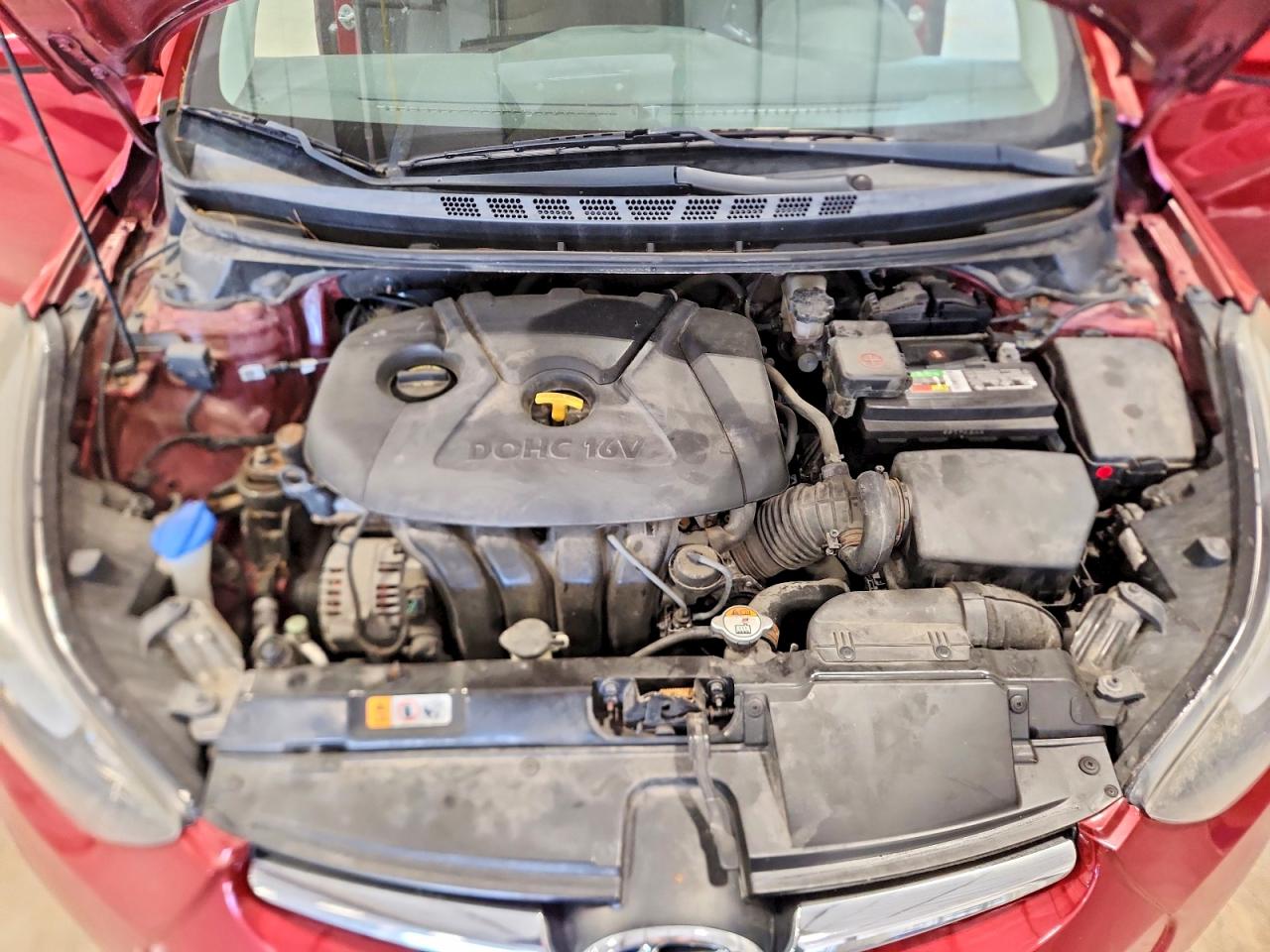2015 Hyundai Elantra Se Red vin: 5NPDH4AE7FH615622