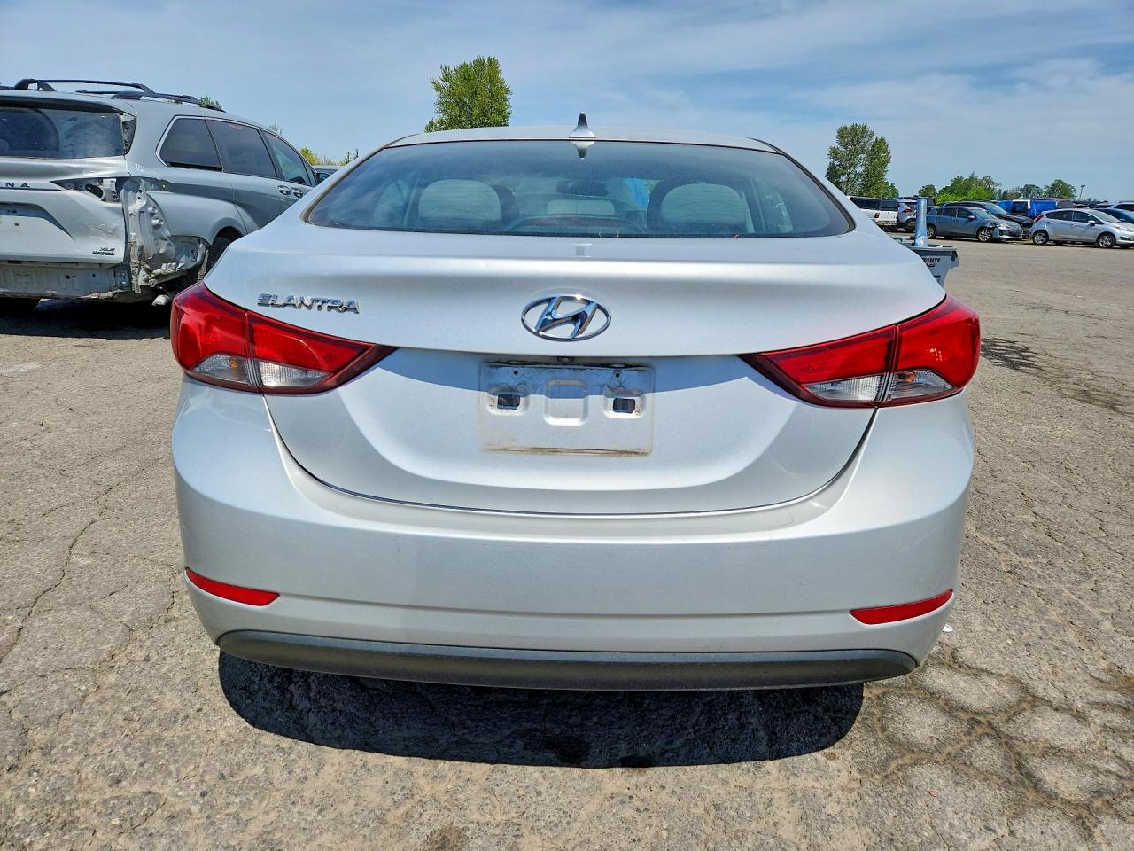 2015 Hyundai Elantra Se Silver vin: 5NPDH4AE7FH618827
