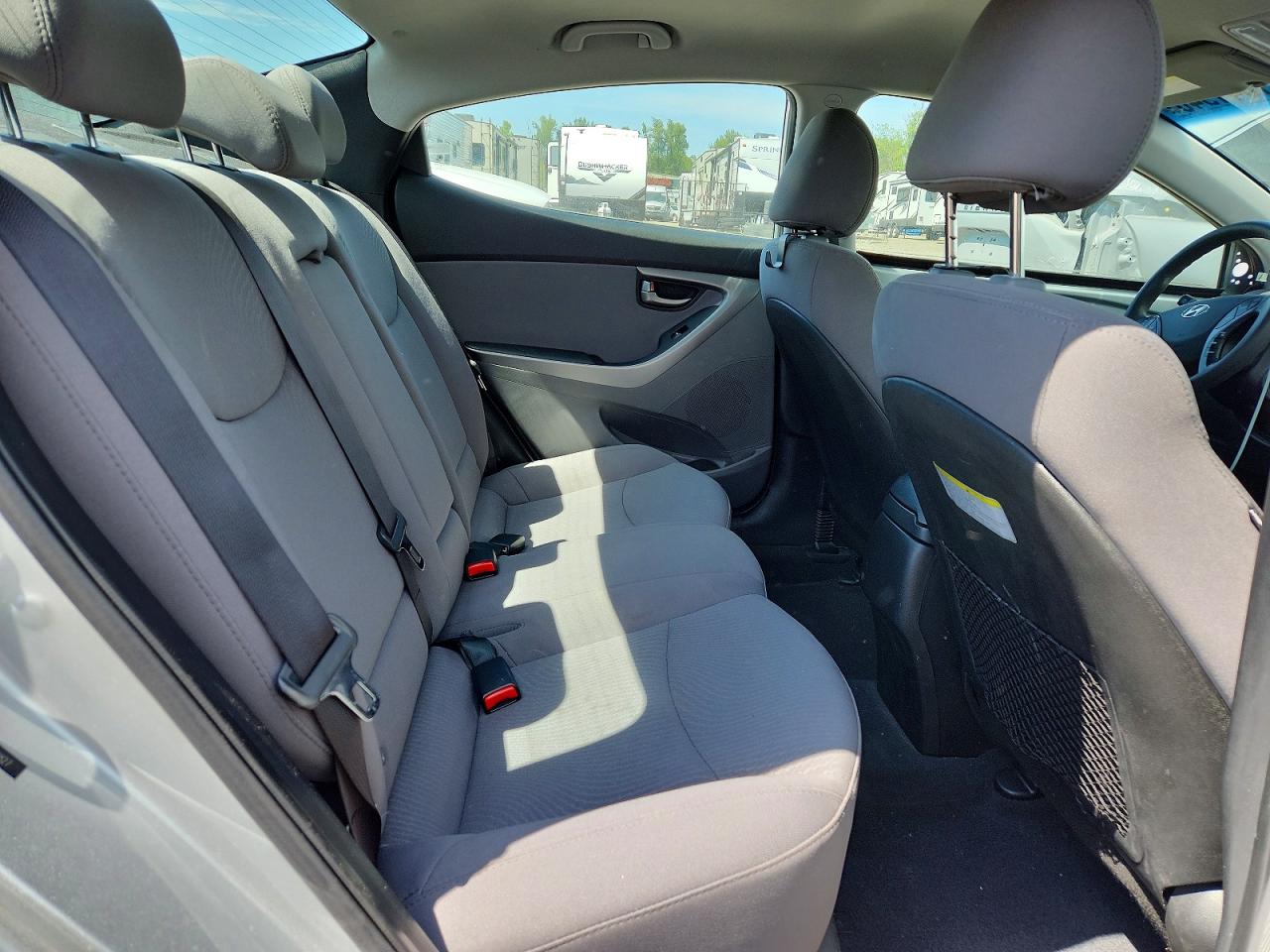 2015 Hyundai Elantra Se Silver vin: 5NPDH4AE7FH618827