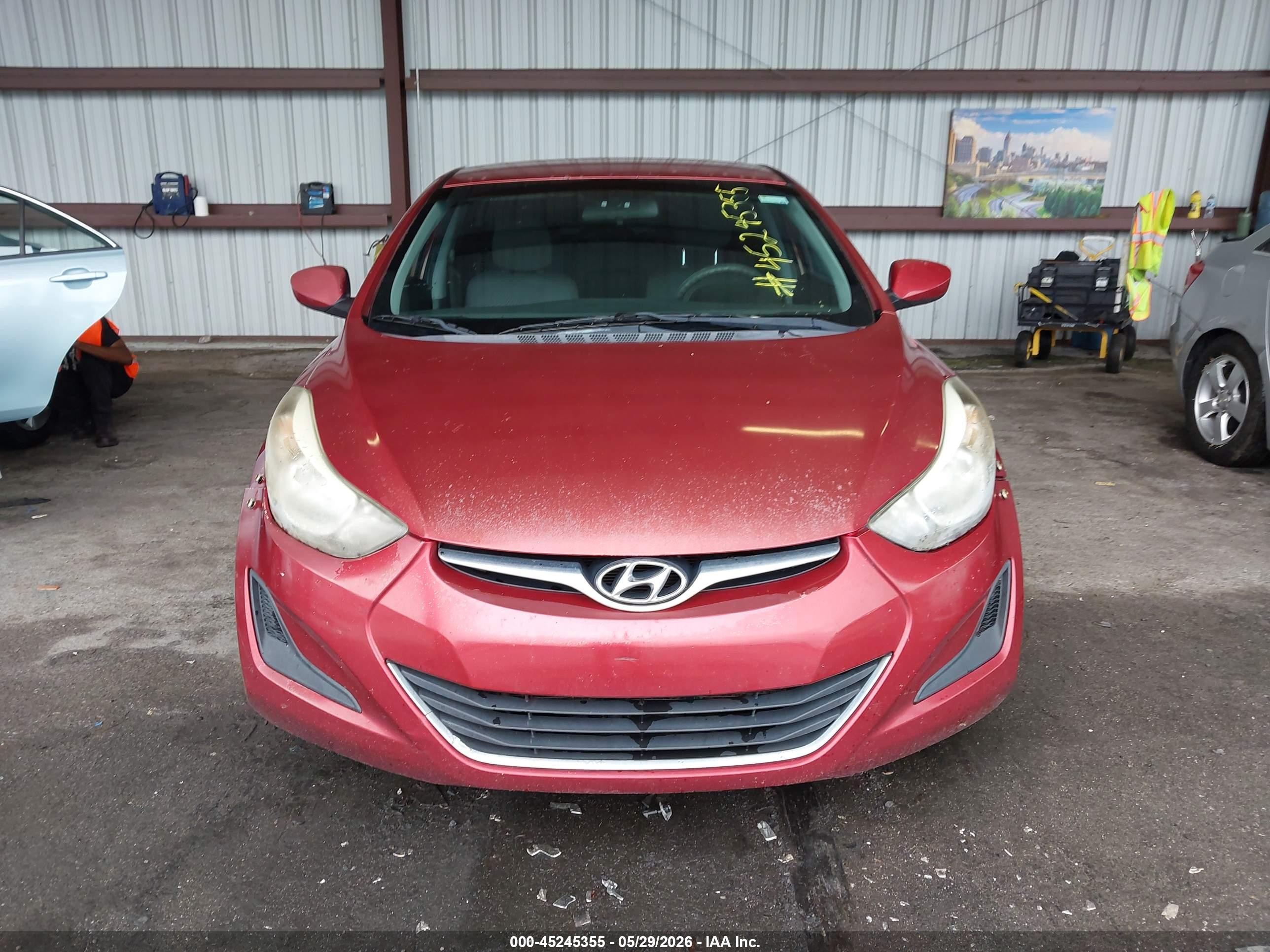 2015 Hyundai Elantra Se Burgundy vin: 5NPDH4AE7FH623932