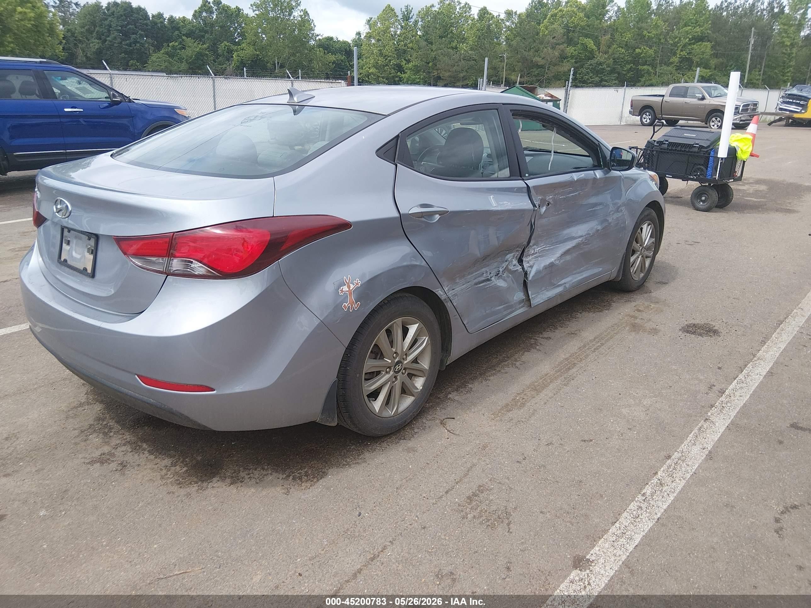 2015 Hyundai Elantra Se Серебряный vin: 5NPDH4AE7FH624594