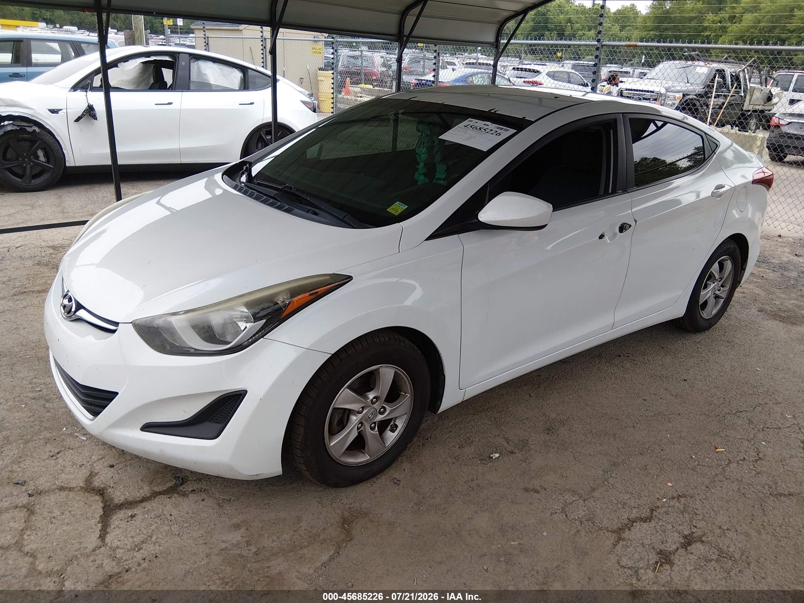 2015 Hyundai Elantra Se White vin: 5NPDH4AE7FH648409