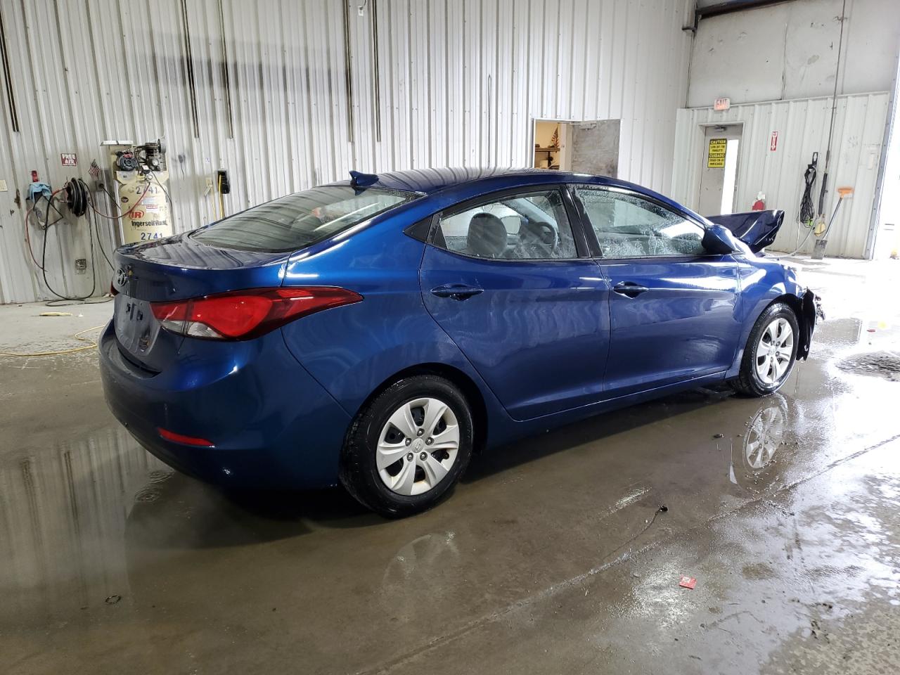 2016 Hyundai Elantra Se Blue vin: 5NPDH4AE7GH787571