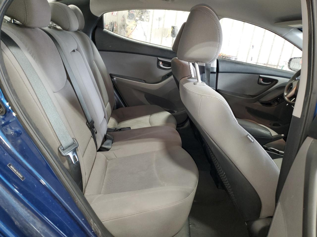 2016 Hyundai Elantra Se Blue vin: 5NPDH4AE7GH787571