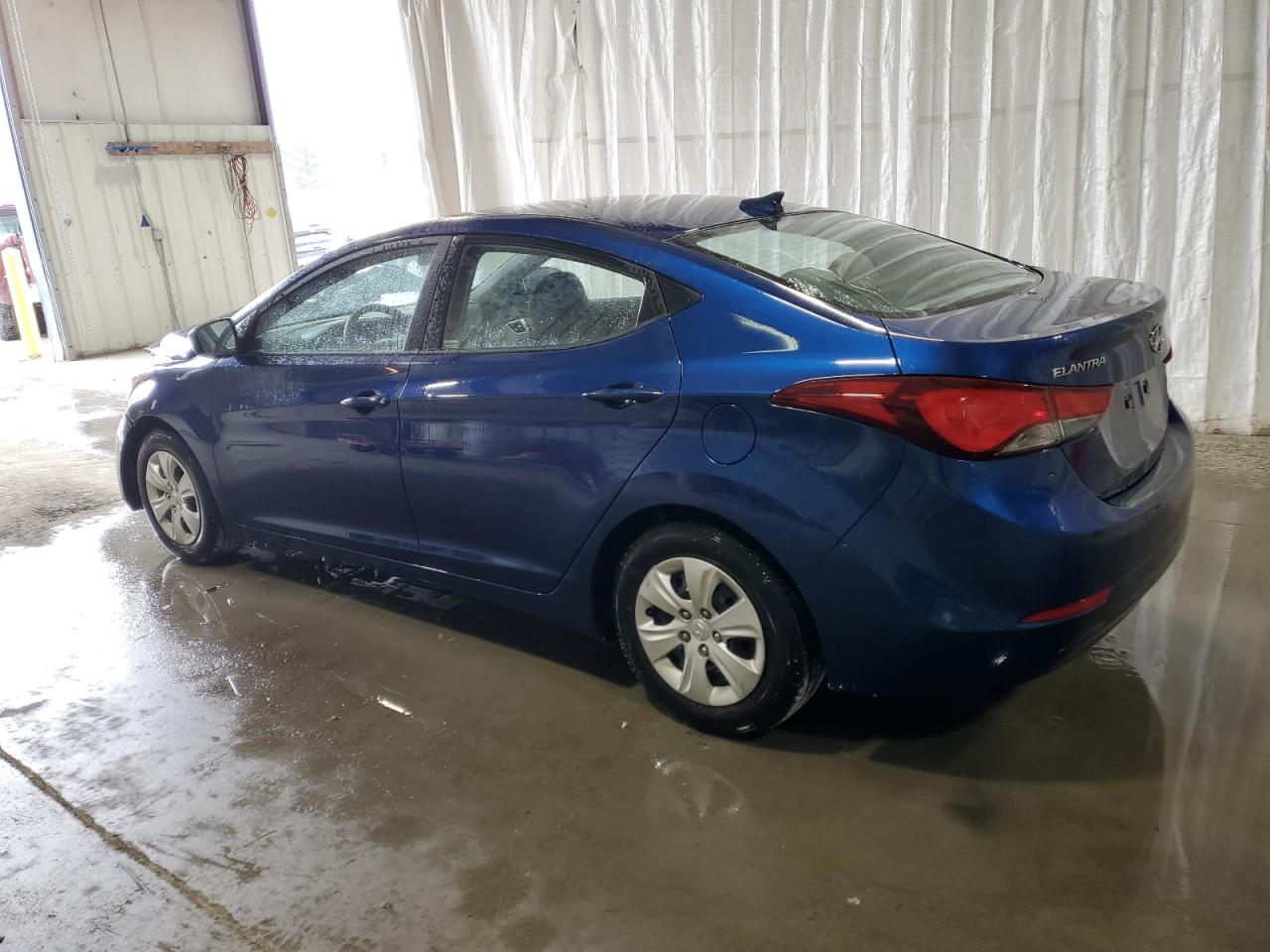 2016 Hyundai Elantra Se Blue vin: 5NPDH4AE7GH787571