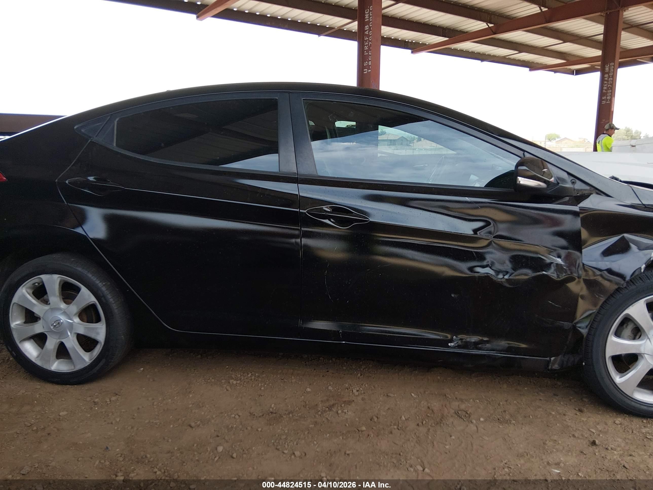 2011 Hyundai Elantra Limited Черный vin: 5NPDH4AE8BH005531