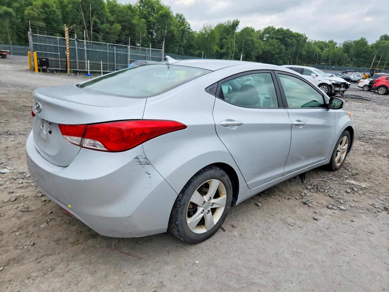 2011 Hyundai Elantra Gls Silver vin: 5NPDH4AE8BH007280