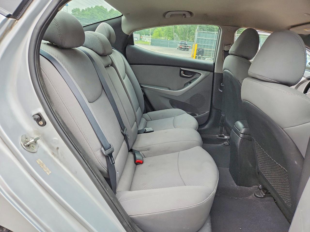 2011 Hyundai Elantra Gls Silver vin: 5NPDH4AE8BH007280