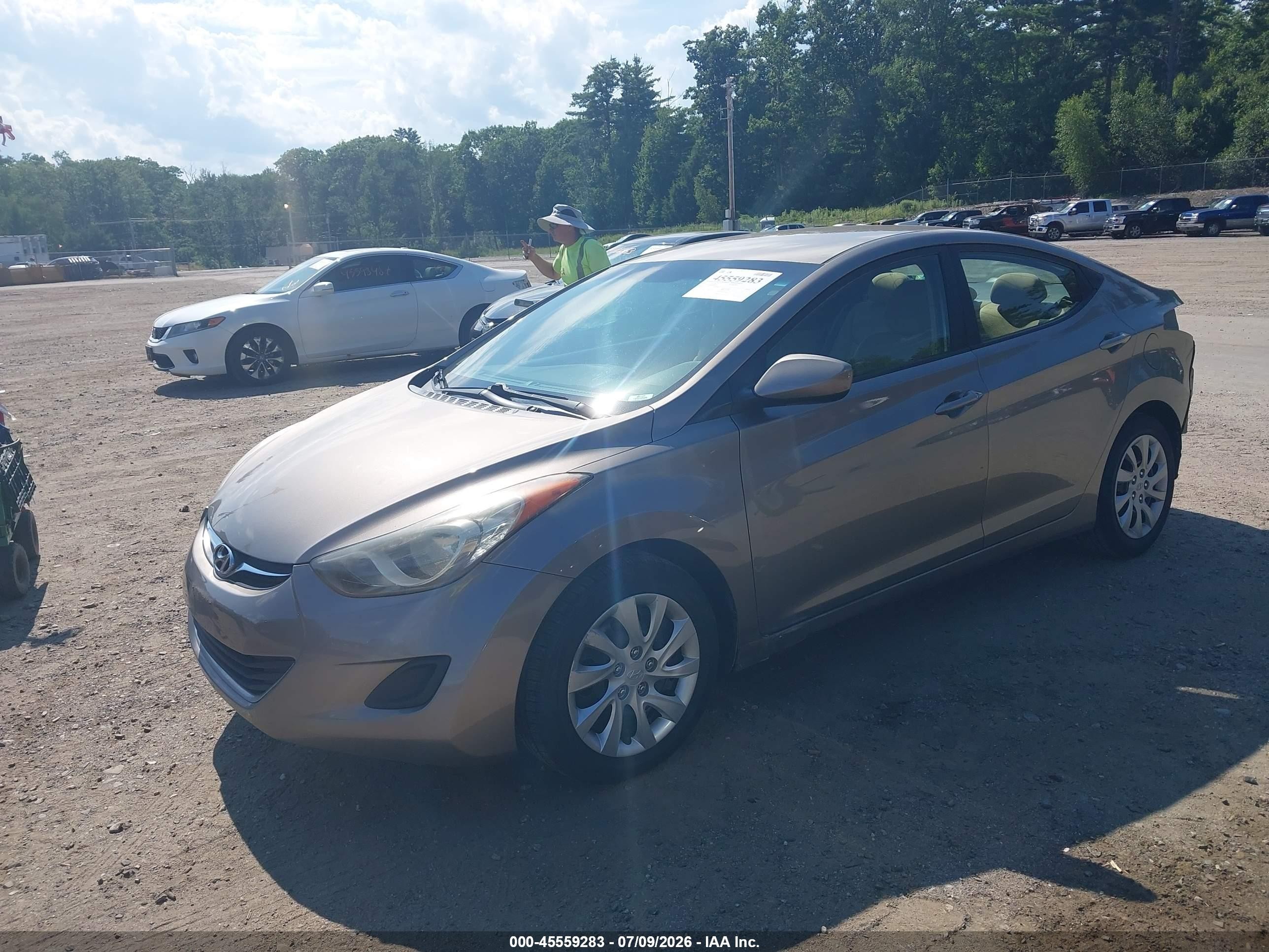2011 Hyundai Elantra Gls Gold vin: 5NPDH4AE8BH008347