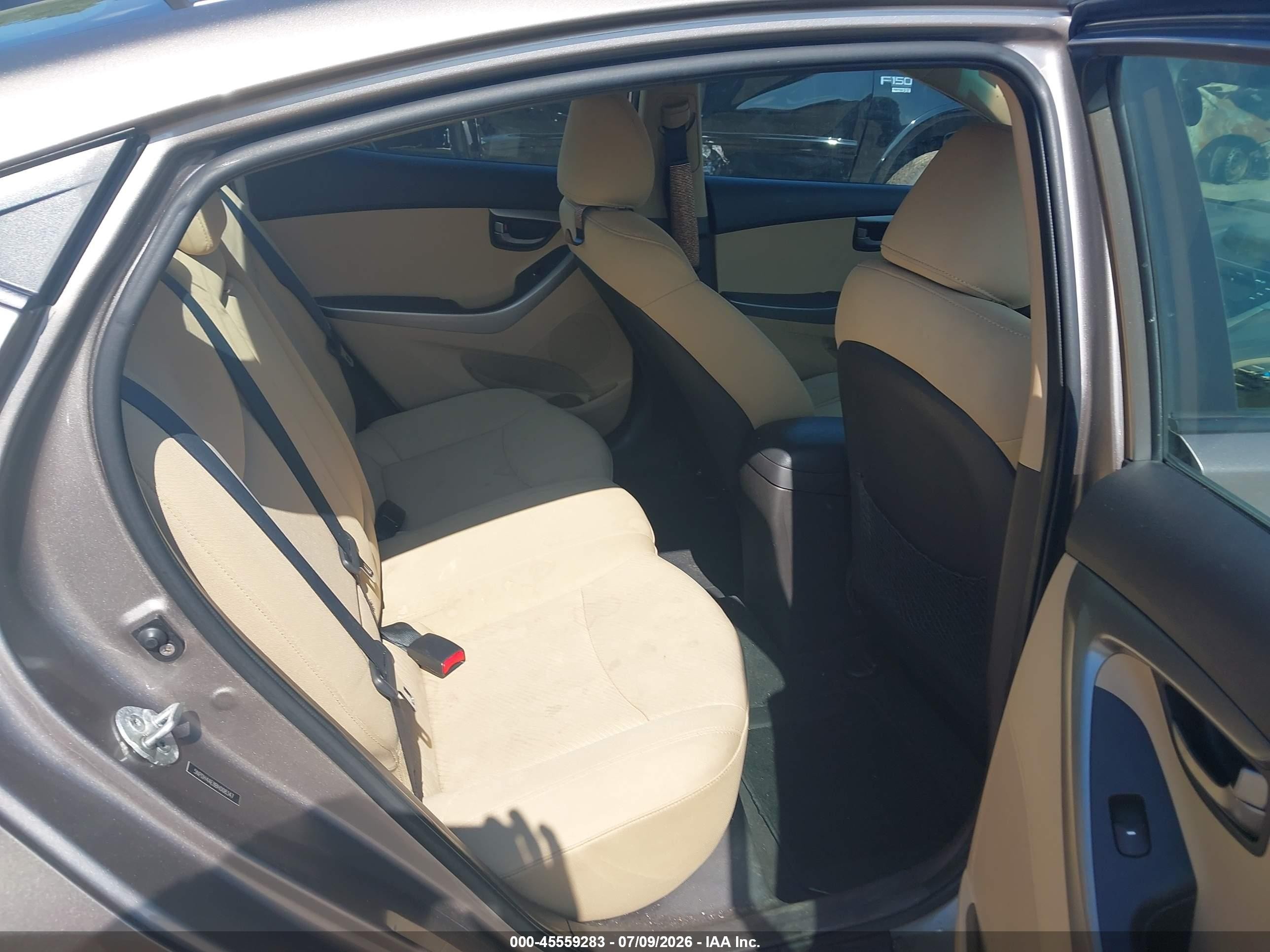 2011 Hyundai Elantra Gls Gold vin: 5NPDH4AE8BH008347