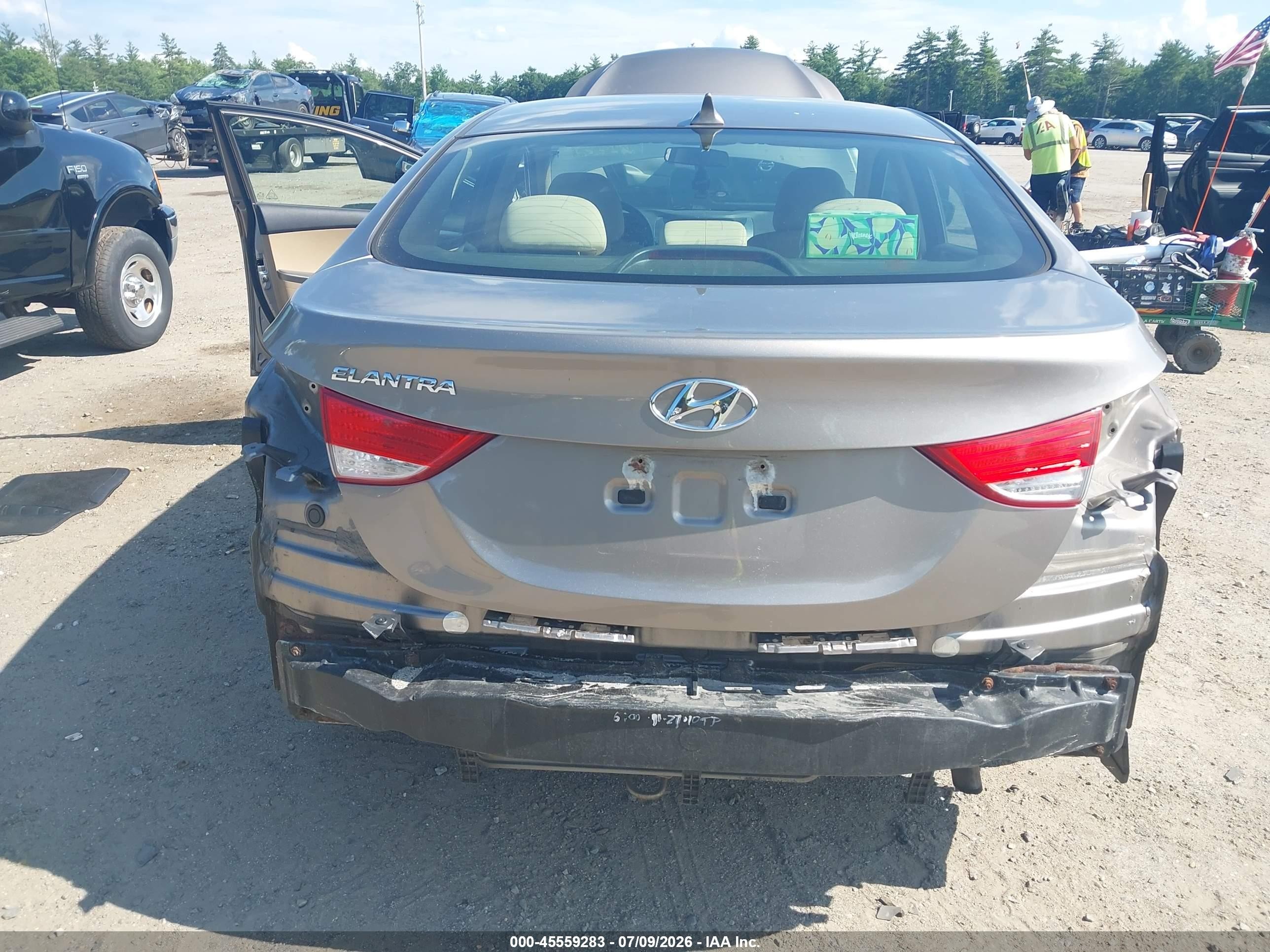 2011 Hyundai Elantra Gls Gold vin: 5NPDH4AE8BH008347