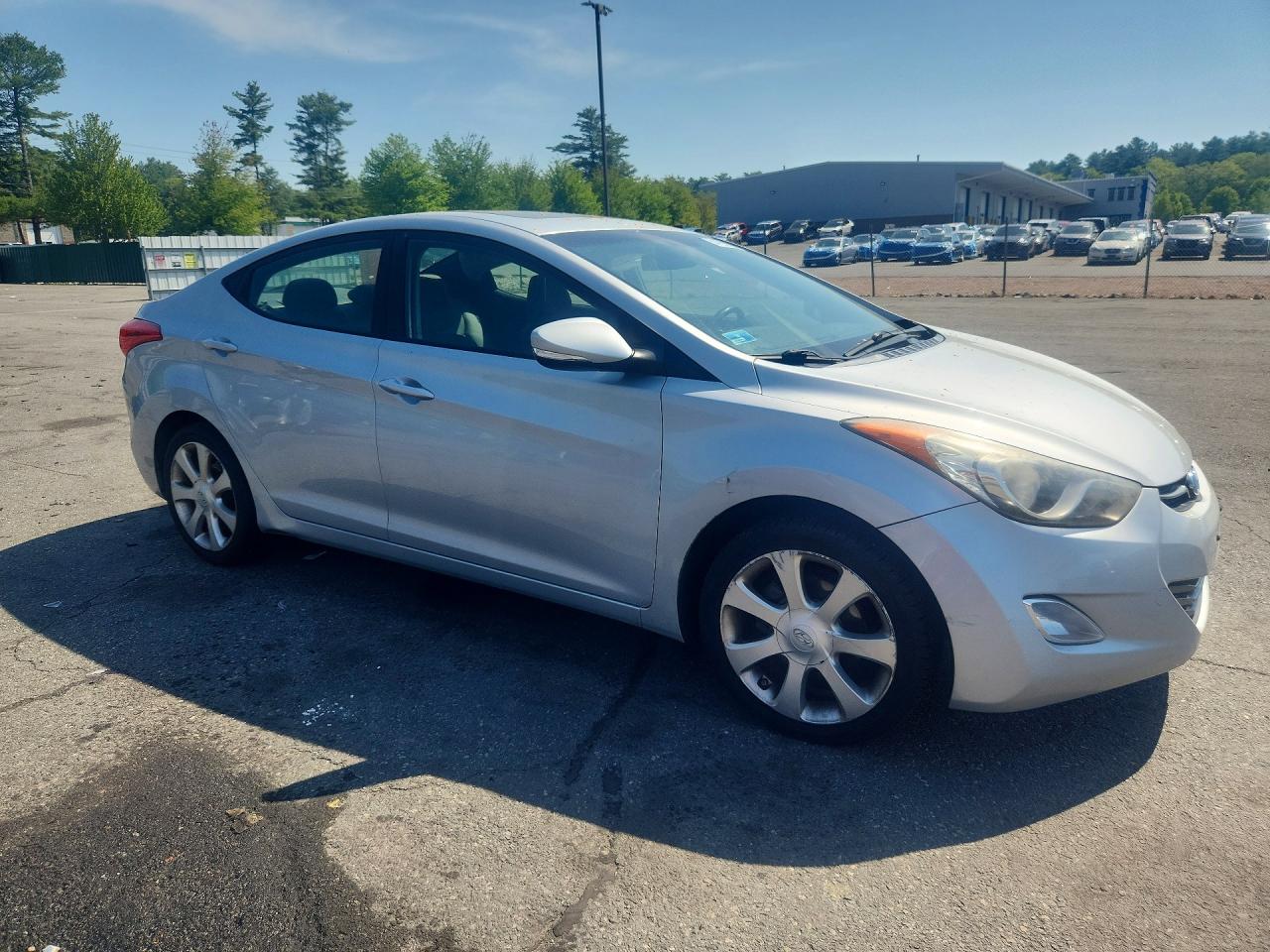 2011 Hyundai Elantra Limited Silver vin: 5NPDH4AE8BH020059